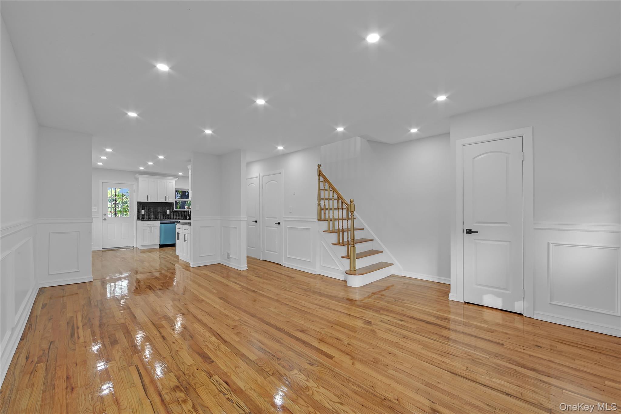 5th image of 931 E 232Nd St, New York, NY 10466 | MLS# 1039385
