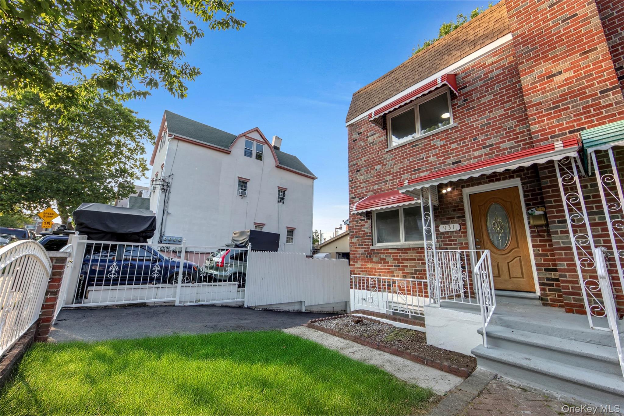 2nd image of 931 E 232nd St, New York, NY 10466 | MLS# 1039385