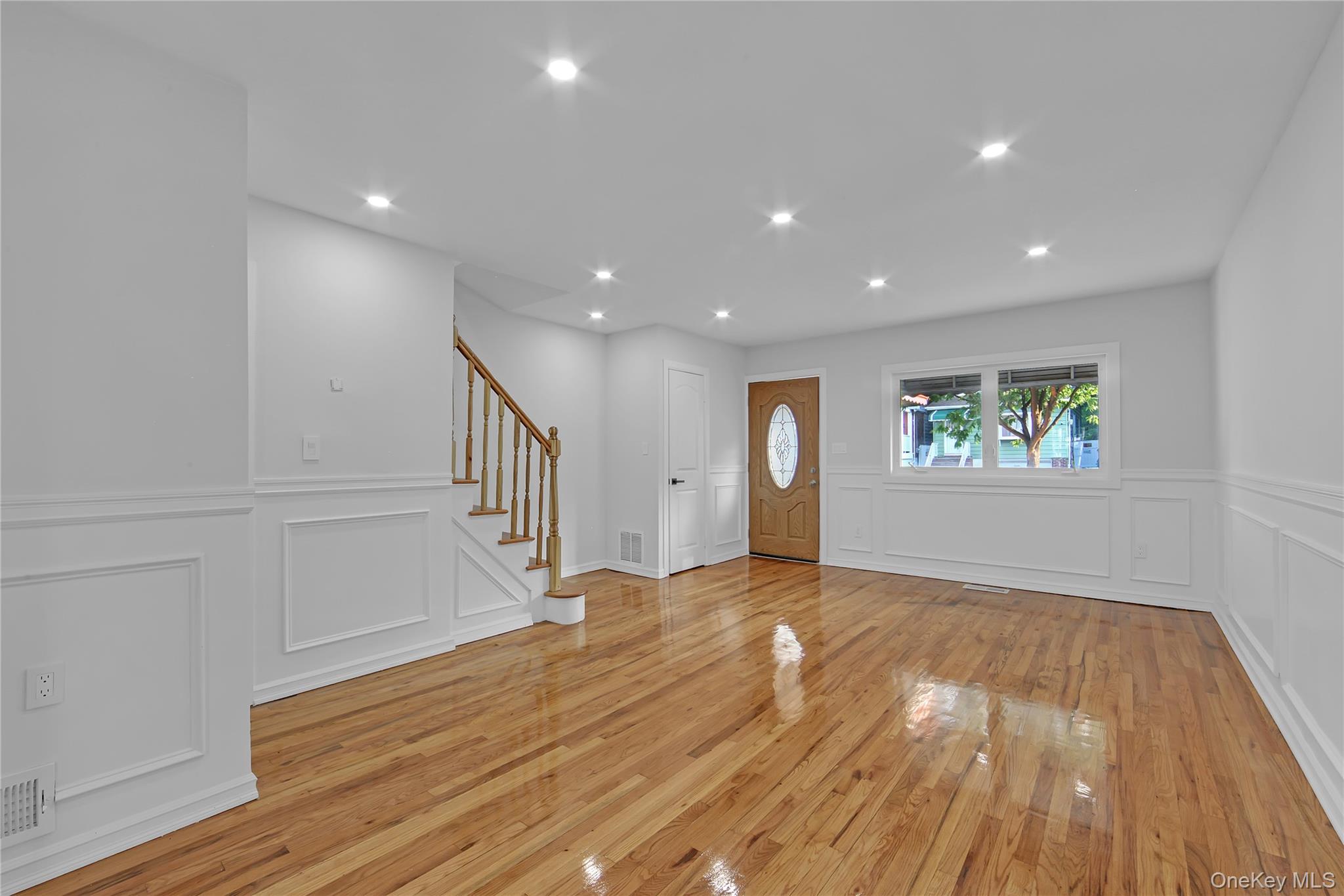 4th image of 931 E 232Nd St, New York, NY 10466 | MLS# 1039385