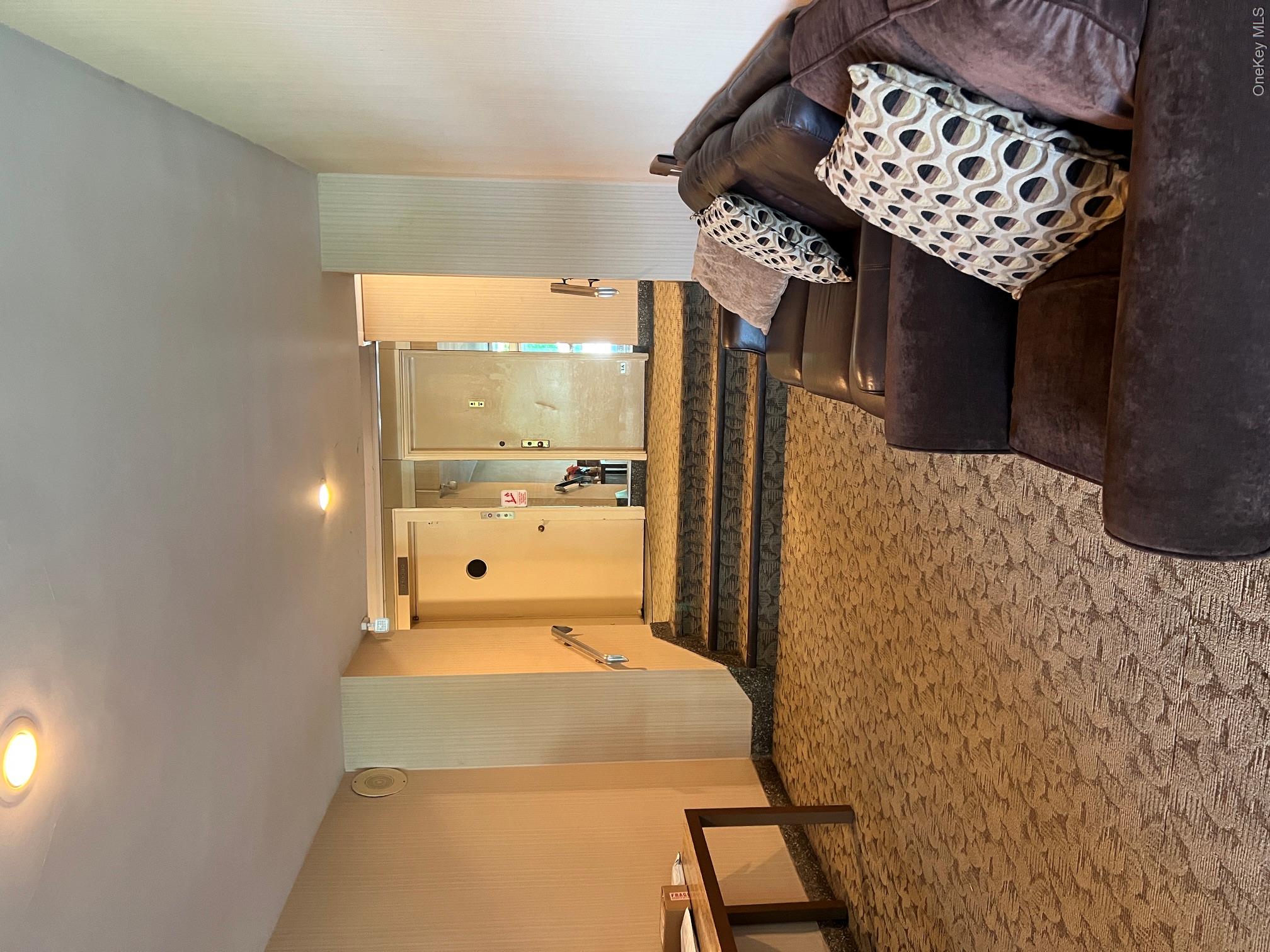 13th image of 530 Dubois Ave #6A, Hempstead, NY 11581 | MLS# 1039386