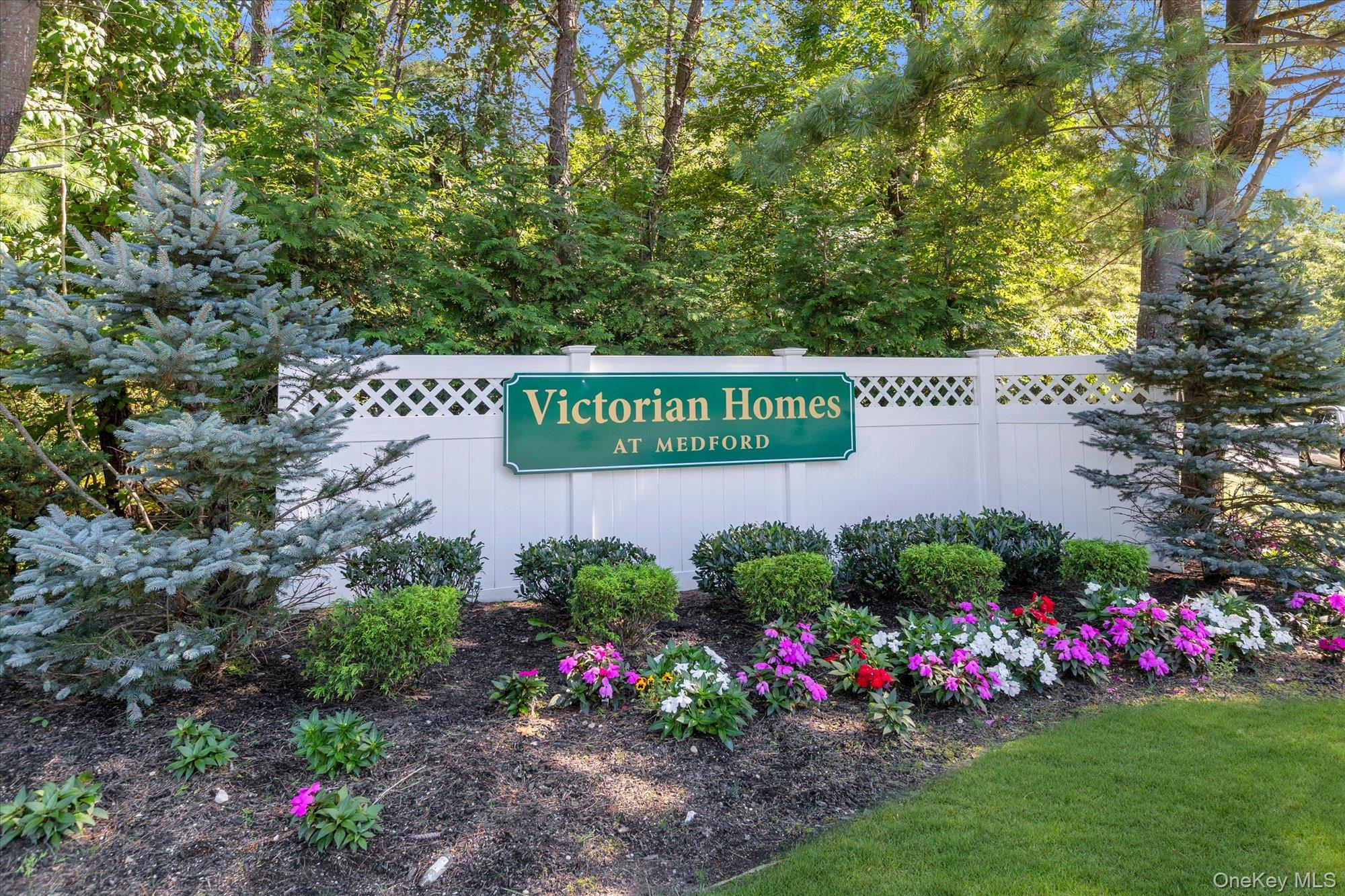 18th image of 25 Victorian Ln, Brookhaven, NY 11763 | MLS# 1039399