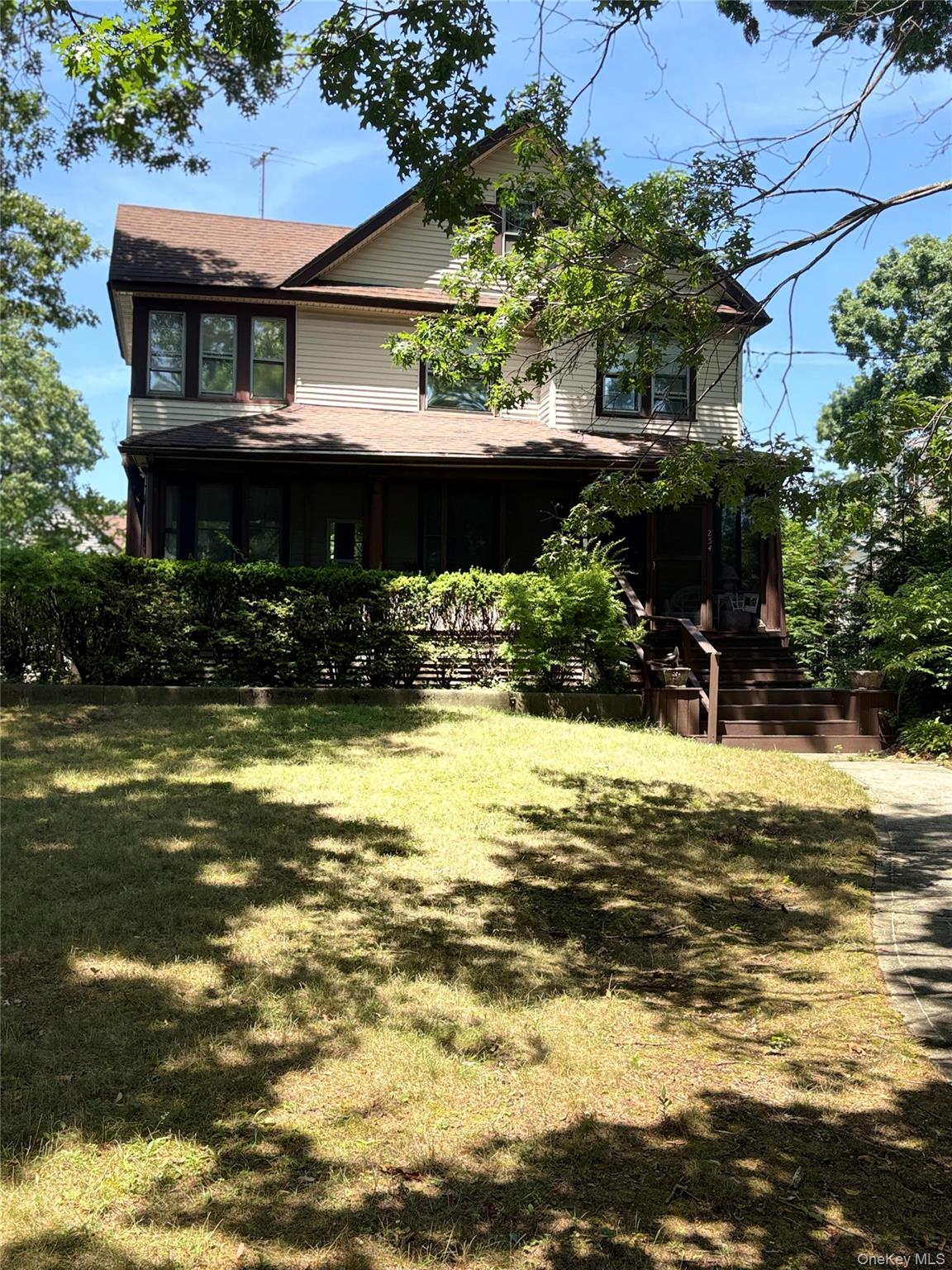 1st image of 254 Hempstead Ave, Hempstead, NY 11570 | MLS# 1039442