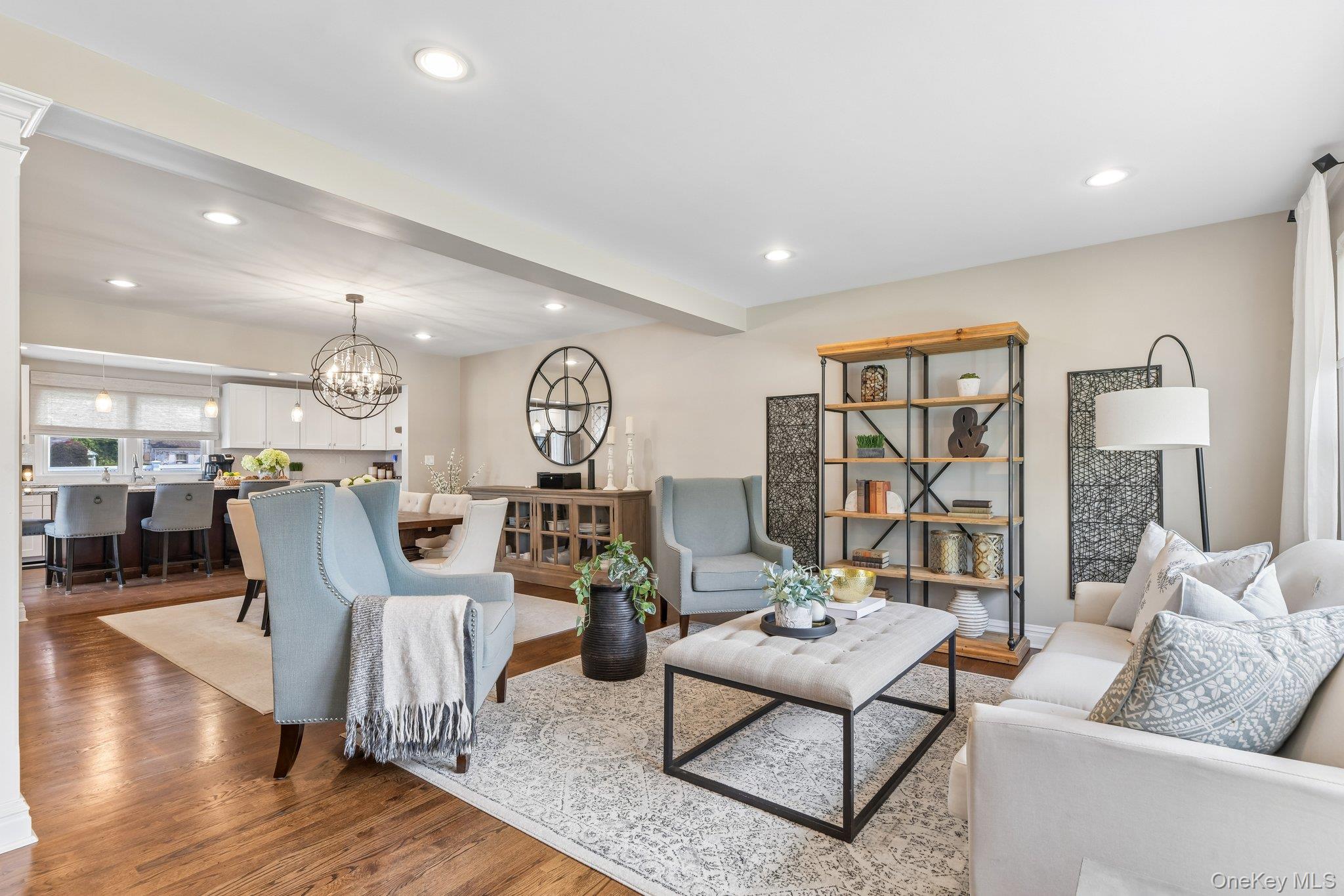 5th image of 790 Garden Dr, Hempstead, NY 11010 | MLS# 1039453