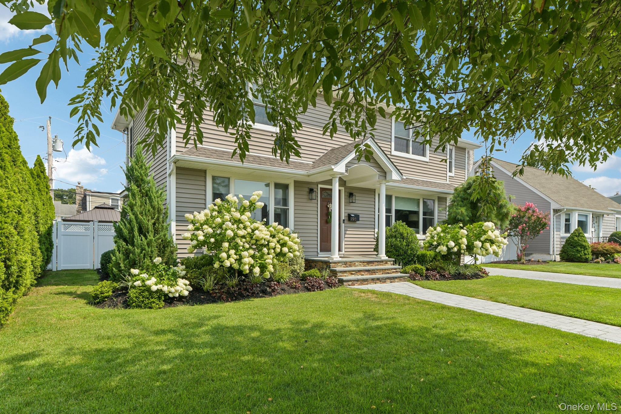 3rd image of 790 Garden Dr, Hempstead, NY 11010 | MLS# 1039453