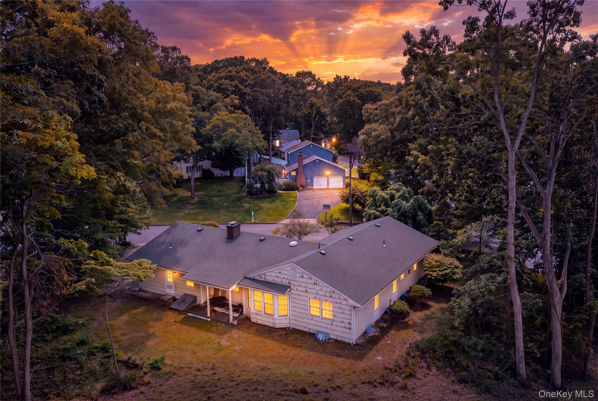 3rd image of 1 Briar Ct, Brookhaven, NY 11778 | MLS# 1039462
