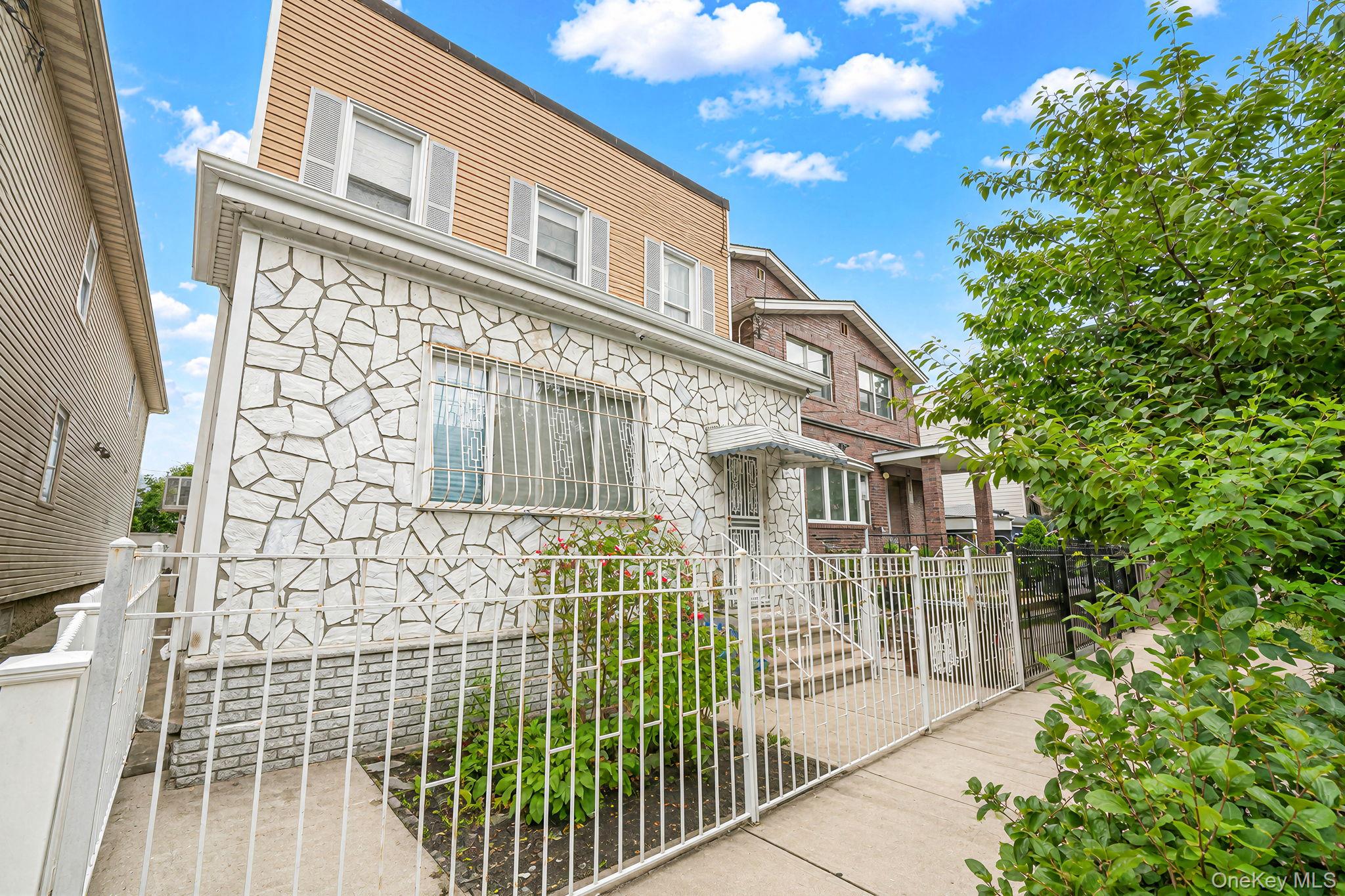 3rd image of 105 Hale Ave, New York, NY 11208 | MLS# 1039476