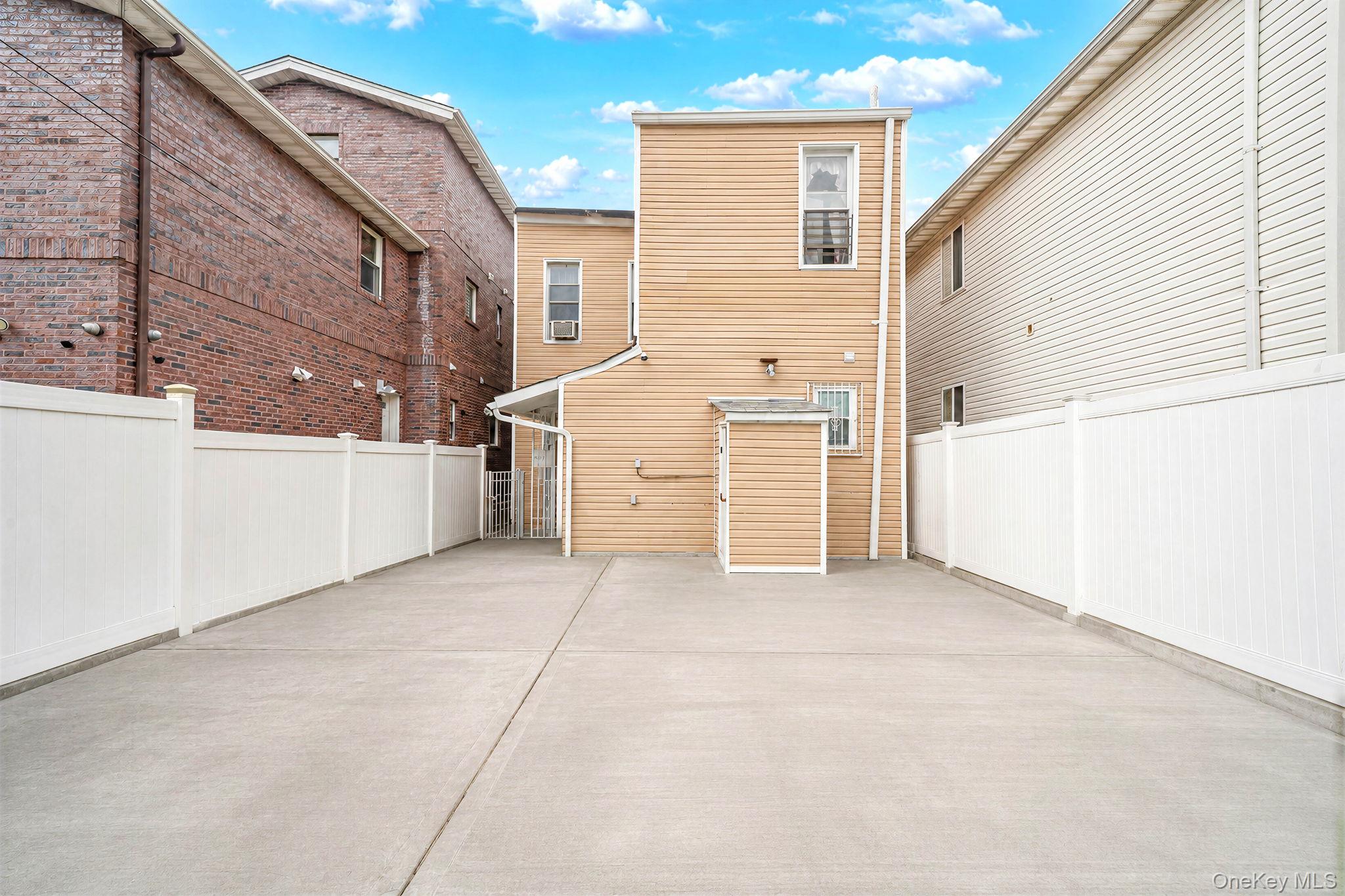 33rd image of 105 Hale Ave, New York, NY 11208 | MLS# 1039476
