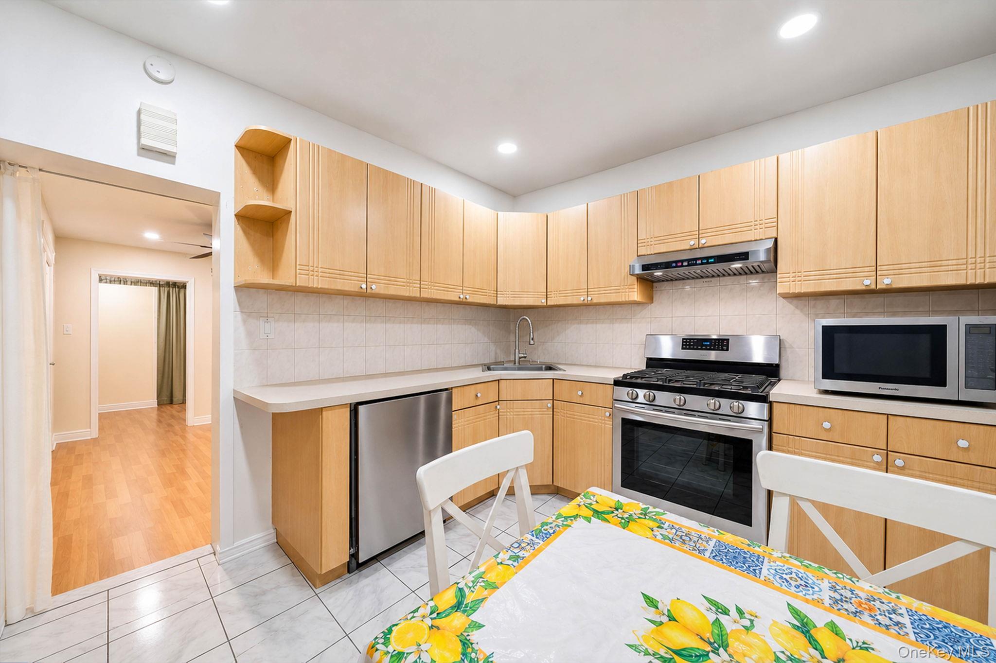4th image of 105 Hale Ave, New York, NY 11208 | MLS# 1039476