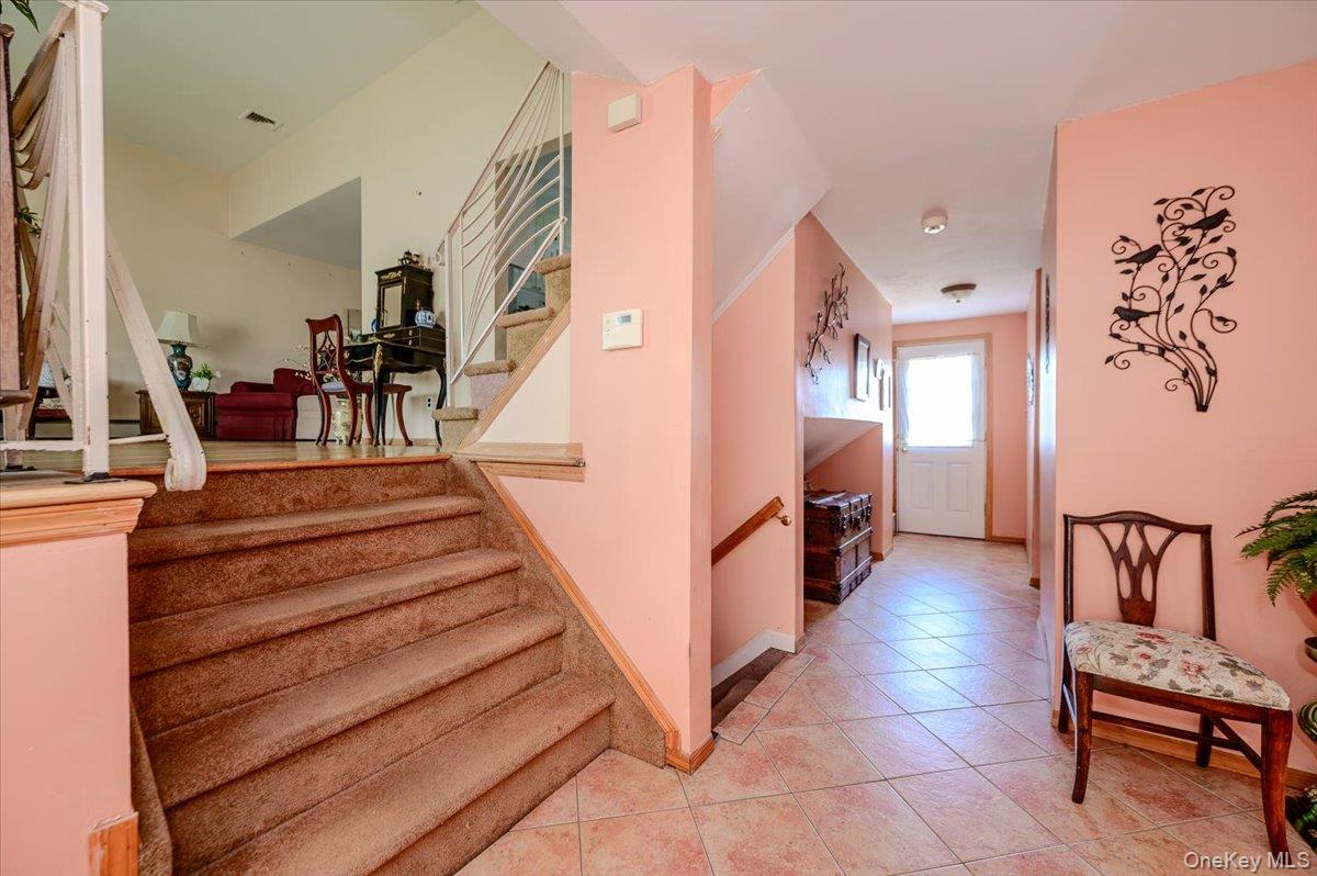 3rd image of 3291 Wolfson Dr, Hempstead, NY 11510 | MLS# 1039487