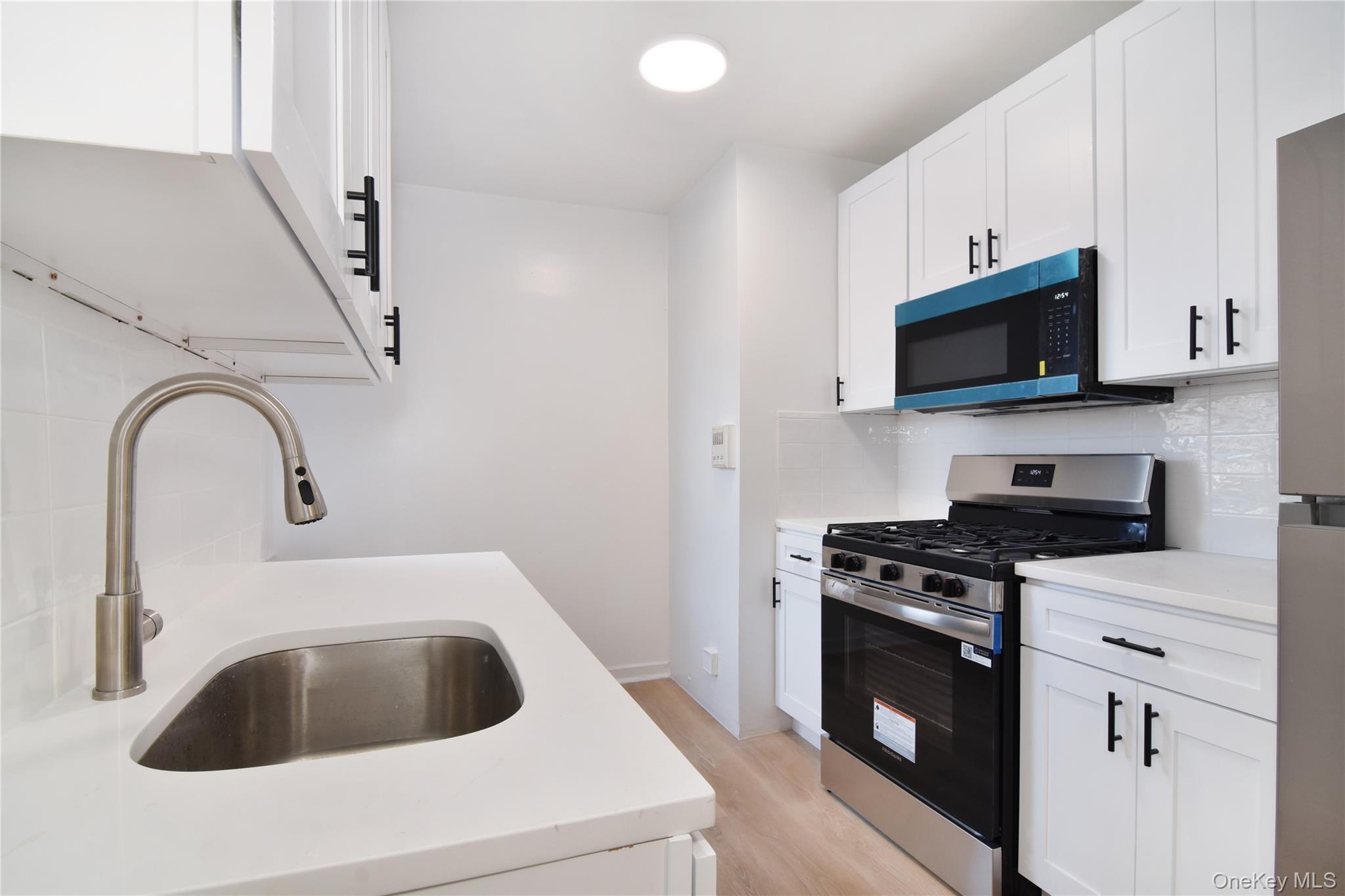 5th image of 590 E 3Rd St, Mount Vernon, NY 10550