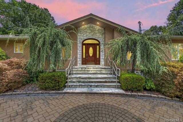 1st image of 22 Penn Dr, Huntington, NY 11746 | MLS# 1039503