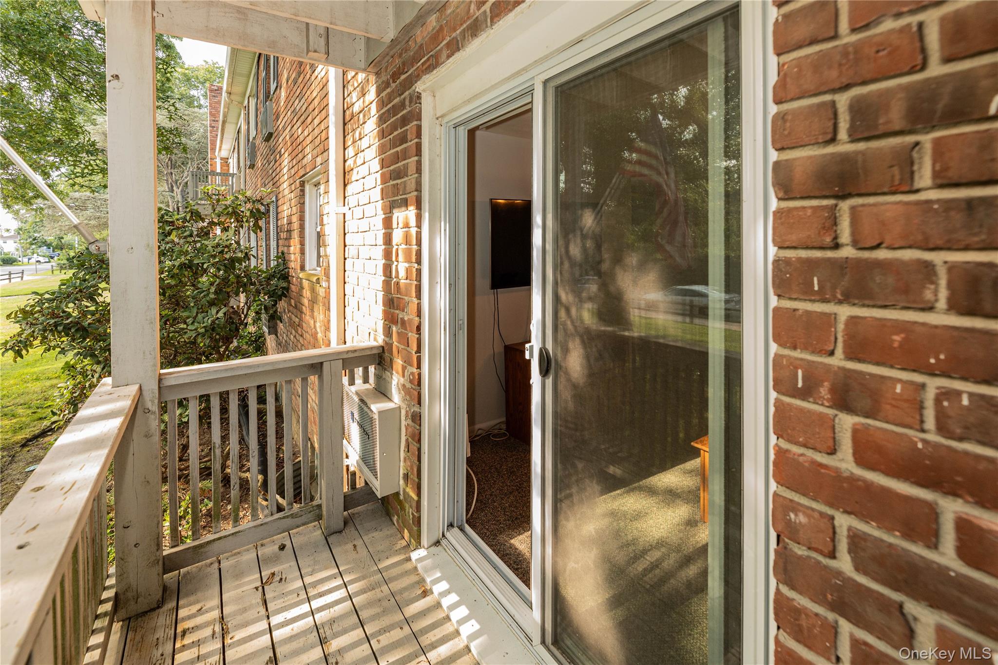 4th image of 51 Fairharbor Dr, Brookhaven, NY 11772