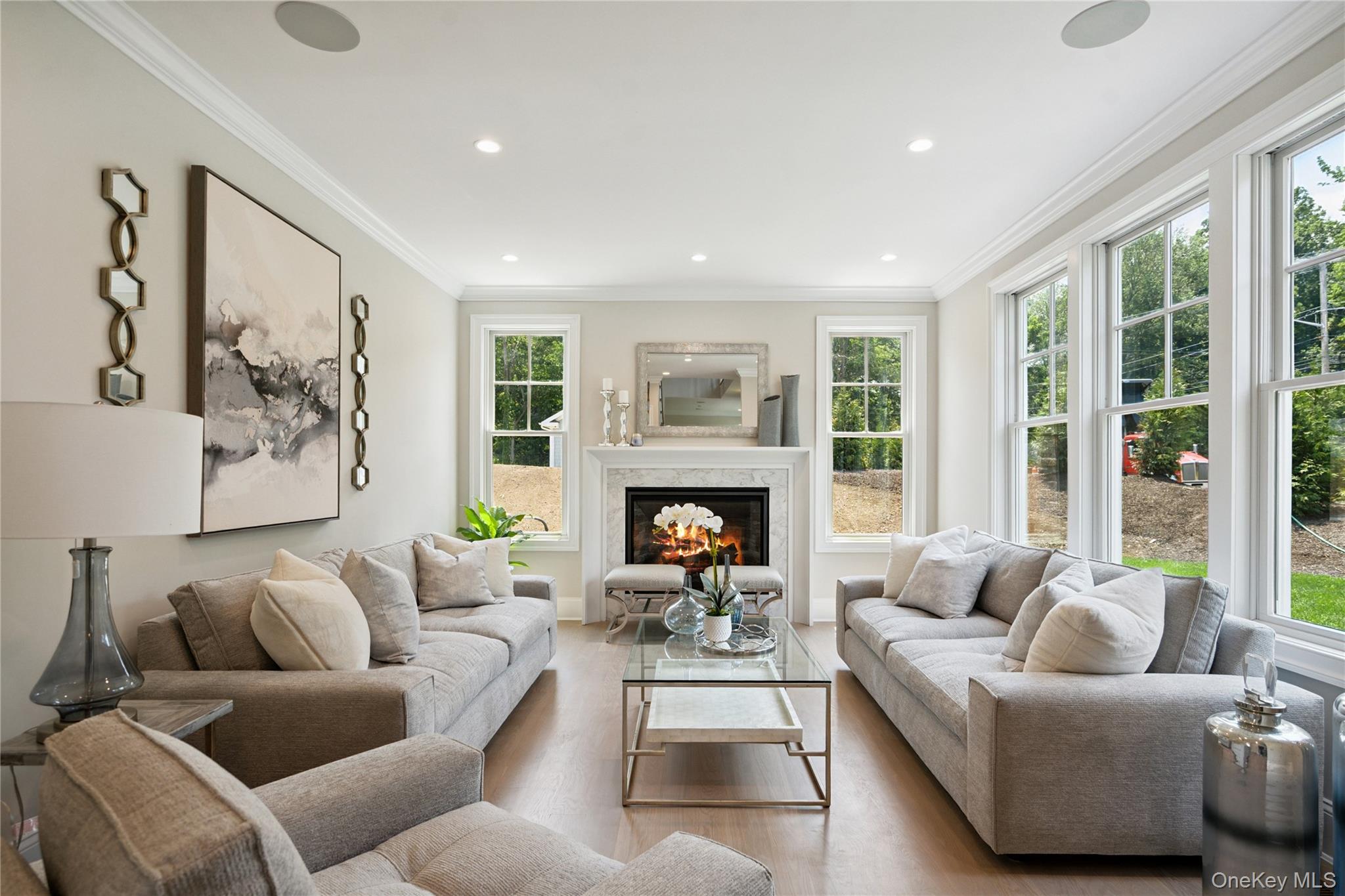 5th image of 44 Plainview Rd, Oyster Bay, NY 11797 | MLS# 1039543