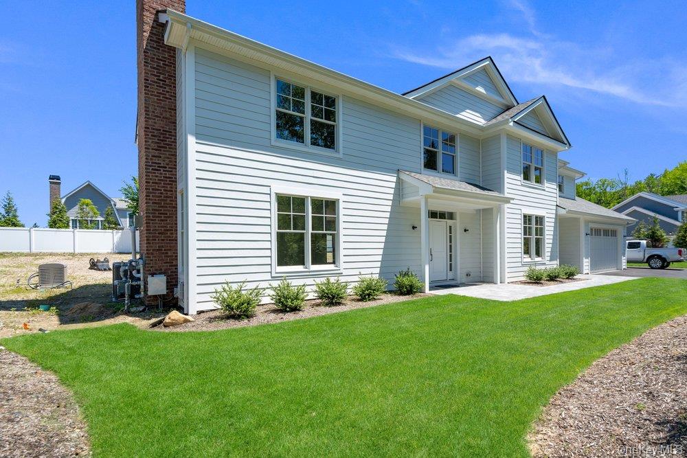 3rd image of 44 Plainview Rd, Oyster Bay, NY 11797 | MLS# 1039543