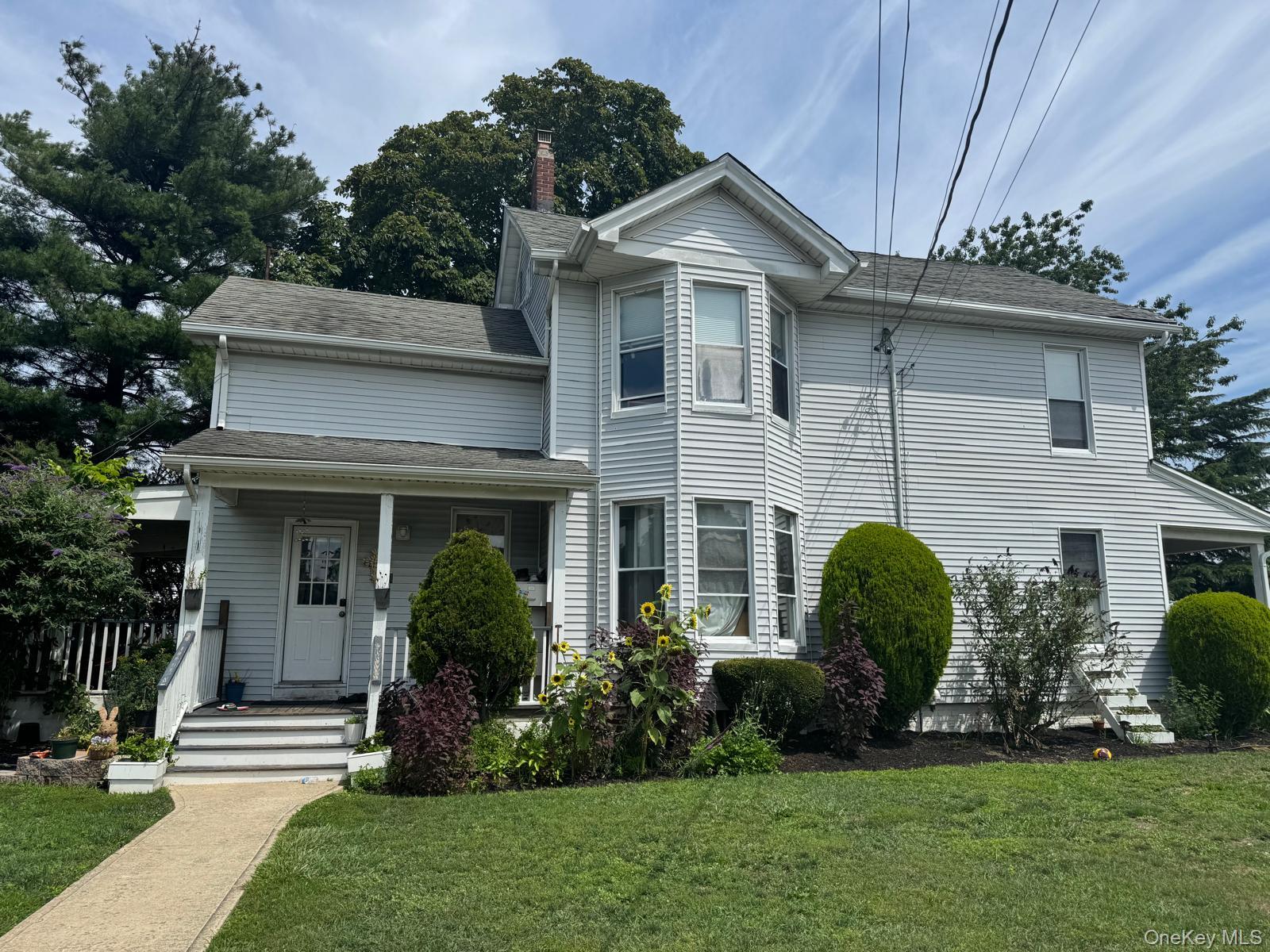 1st image of 172 N Ocean Ave, Brookhaven, NY 11772 | MLS# 1039551
