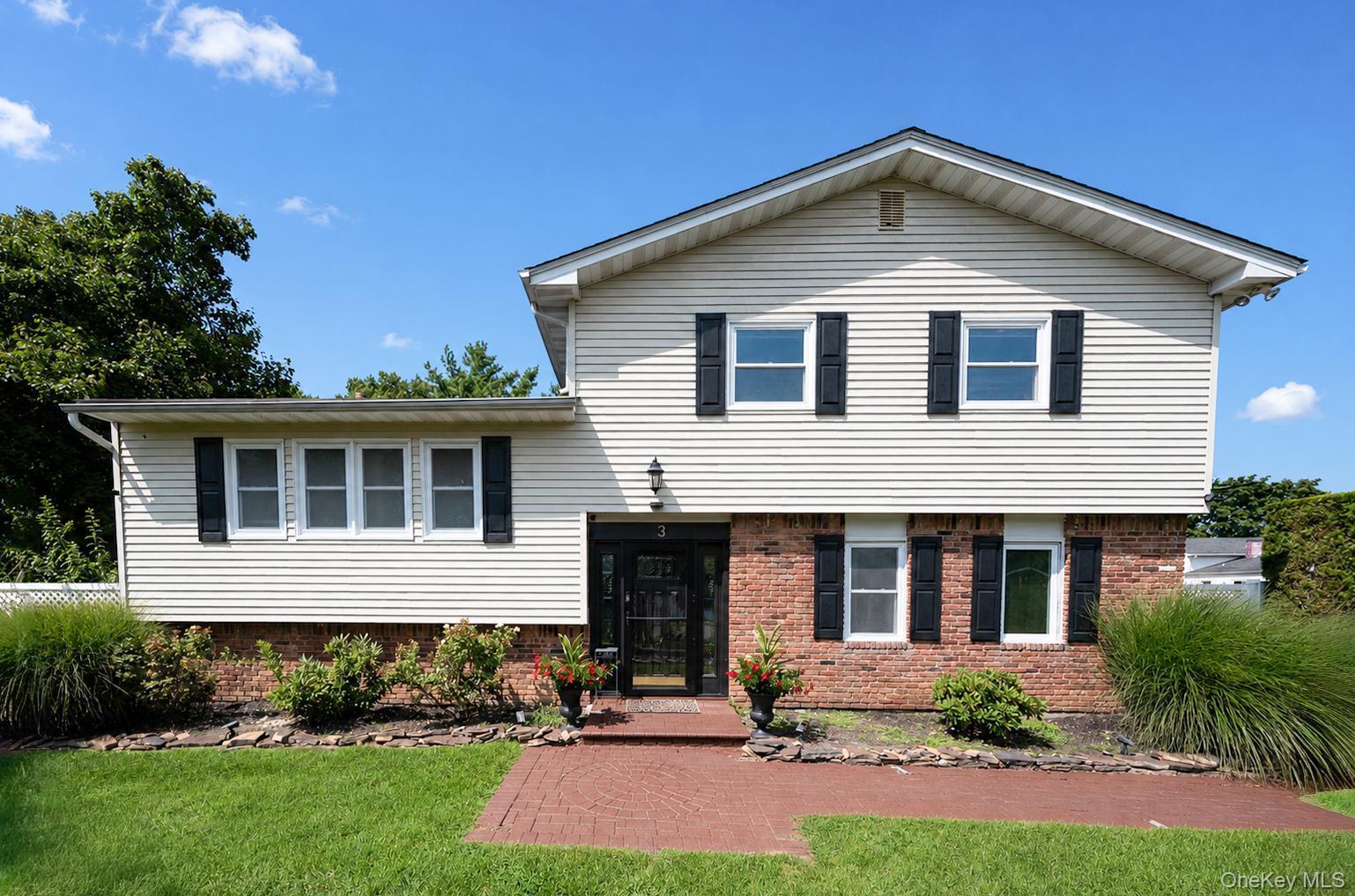 1st image of 3 Humming Ln, Brookhaven, NY 11727 | MLS# 1039557