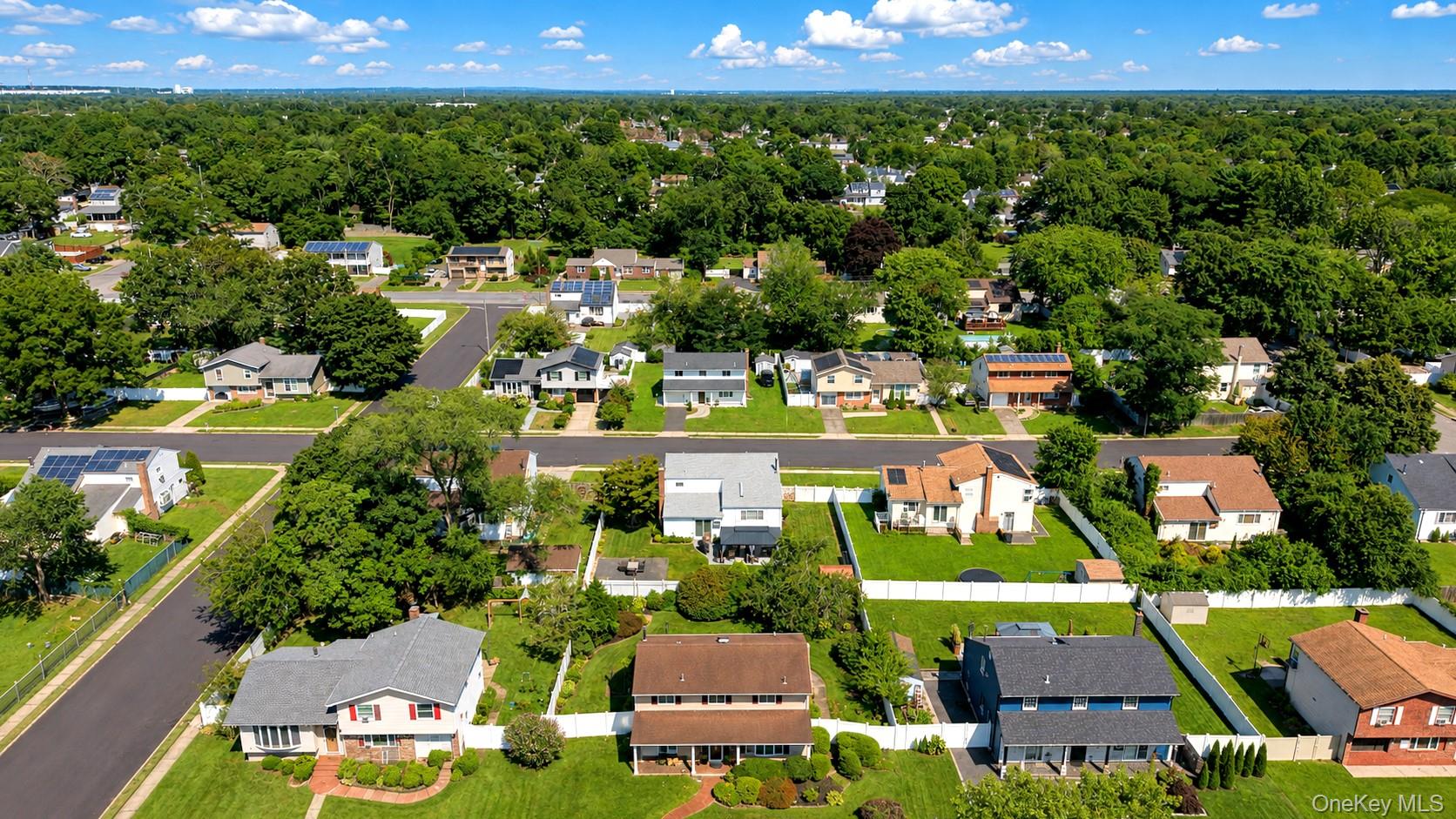 5th image of 164 Bark Ave, Islip, NY 11722 | MLS# 1039558