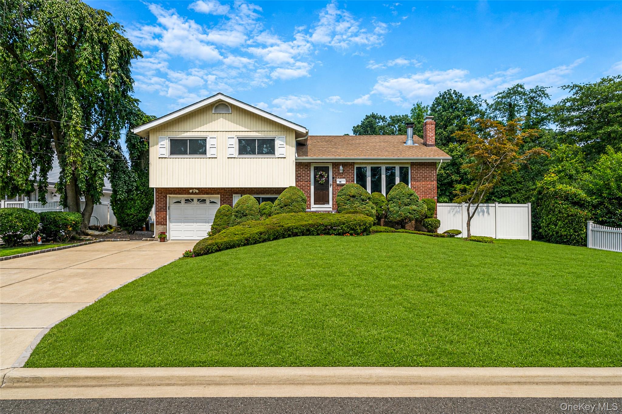 1st image of 41 Orchard St, Oyster Bay, NY 11735 | MLS# 1039624