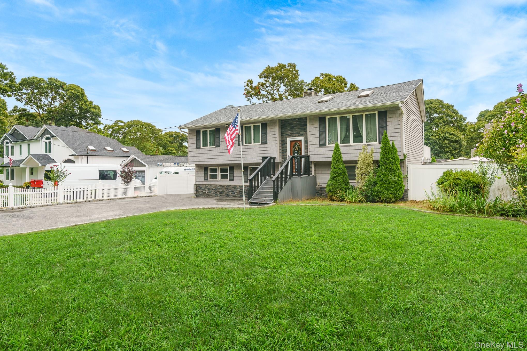 3rd image of 341 Avenue B, Brookhaven, NY 11779 | MLS# 1039625