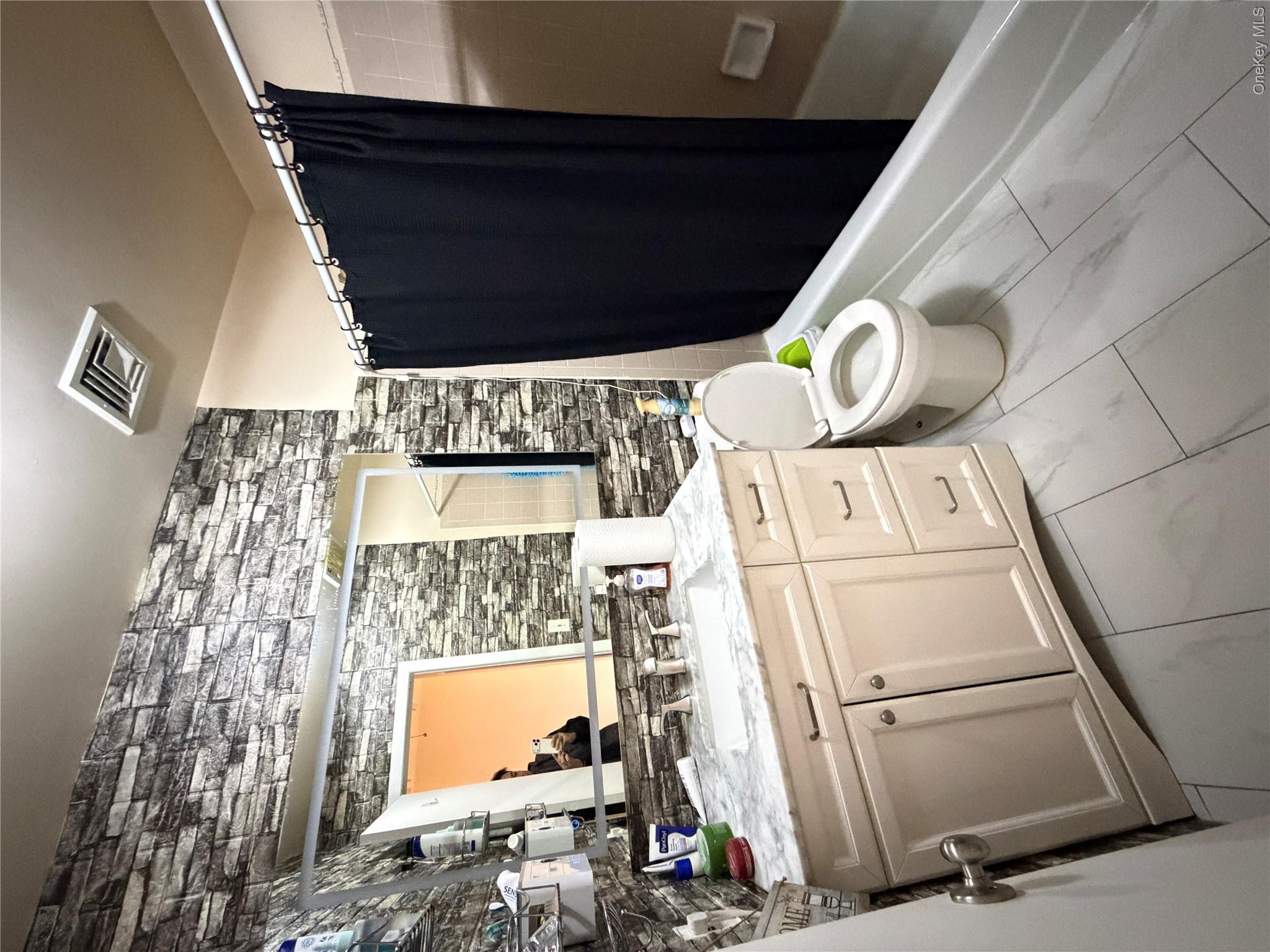 2nd image of 12021 Riviera Ct, New York, NY 11356