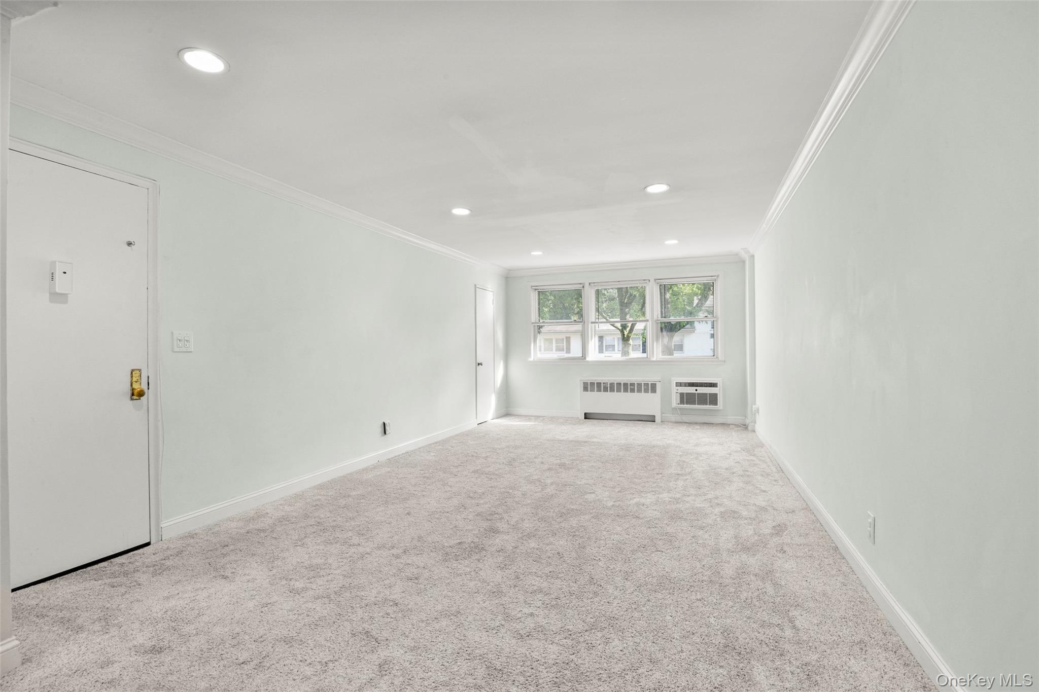 3rd image of 6 Avon Cir, Rye, NY 10573