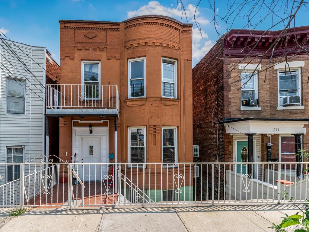 1st image of 628 Mead St, New York, NY 10460 | MLS# 1039685