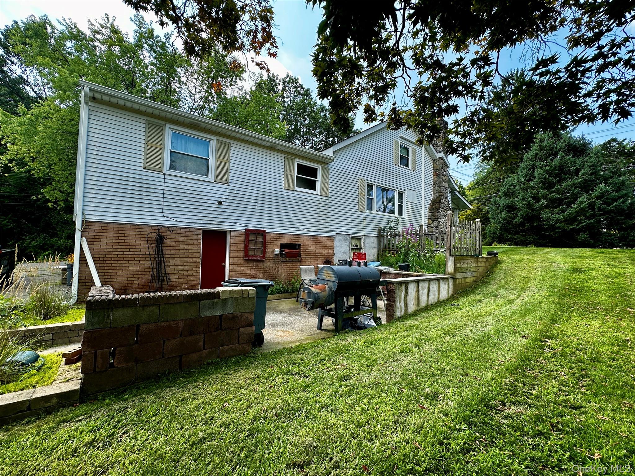 22nd image of 69 Cedar Ave, Poughkeepsie, NY 12603 | MLS# 1039739