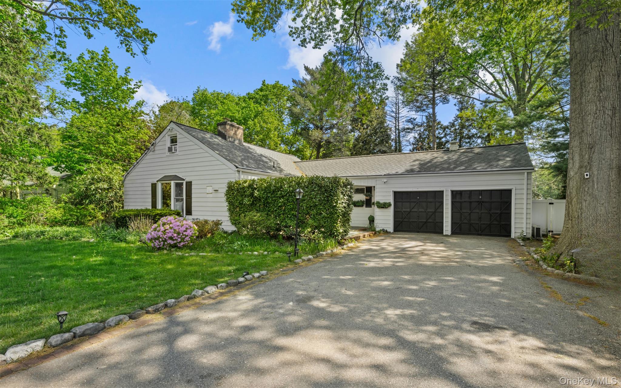 2nd image of 194 W Neck Rd, Huntington, NY 11743 | MLS# 1039742
