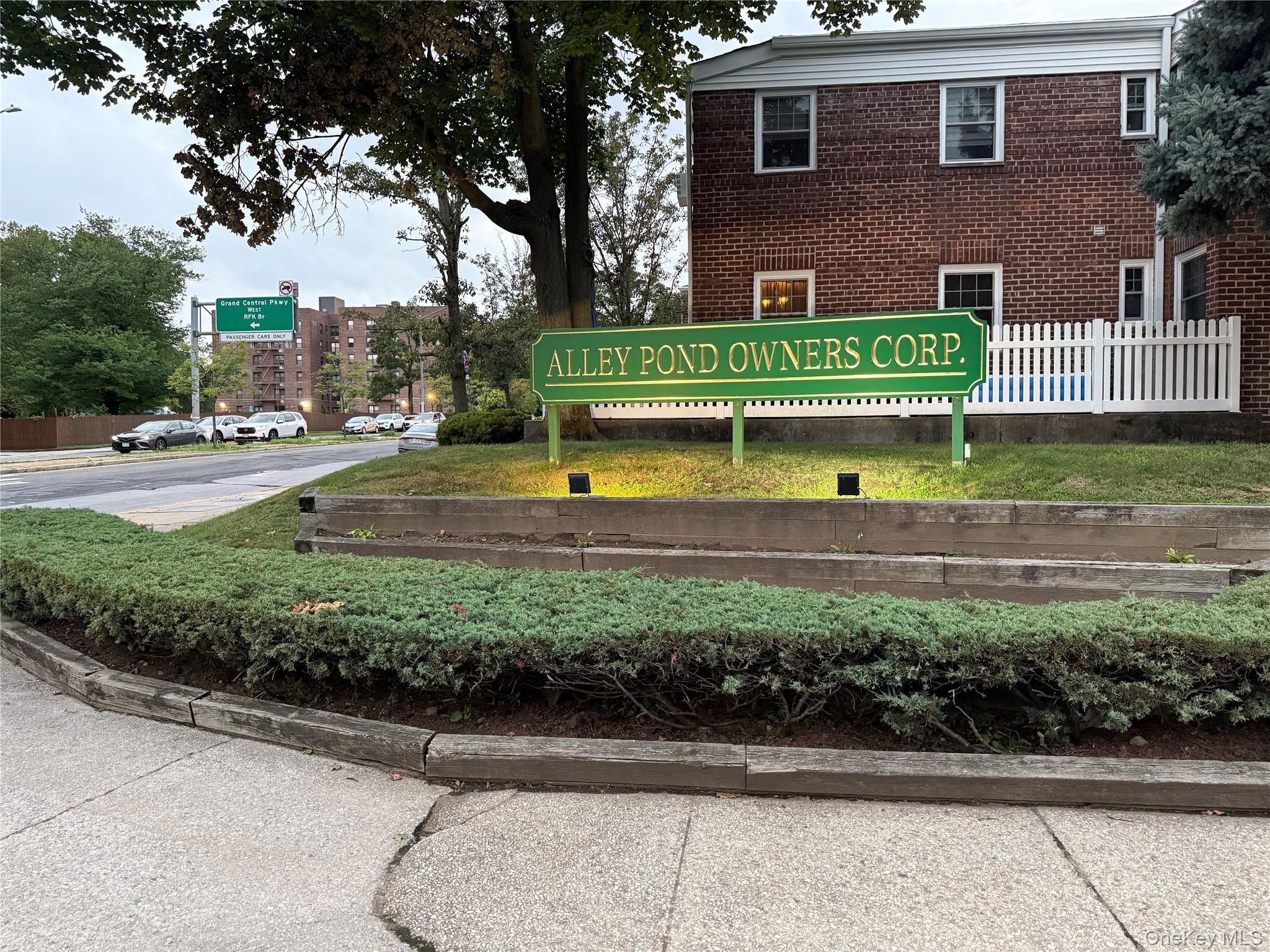 18th image of 226 09 Union Turnpike #B, New York, NY 11364 | MLS# 1039754