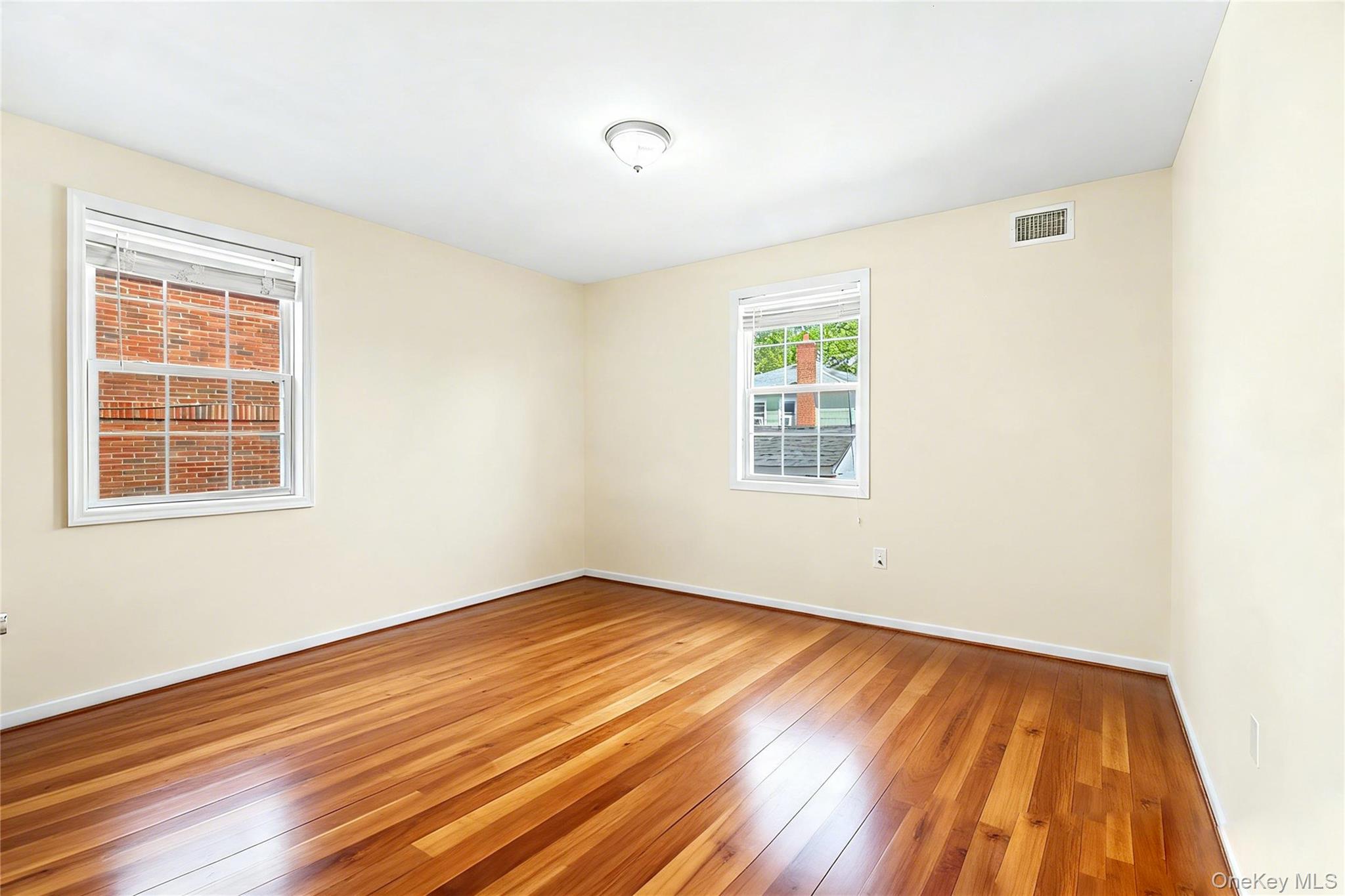 4th image of 158-39 77Th Rd, New York, NY 11366 | MLS# 1039771