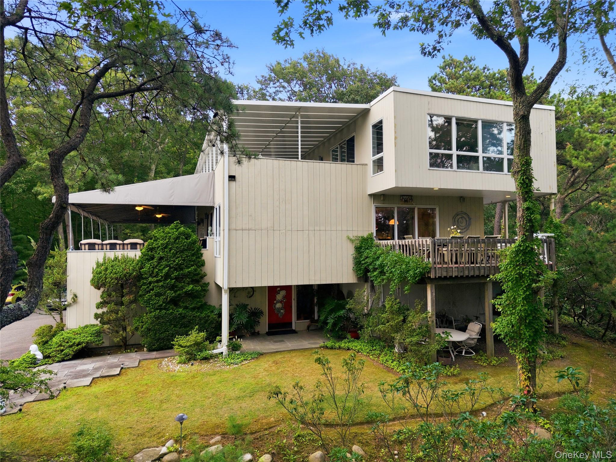 3rd image of 15 Eagle Rock Hl, Huntington, NY 11721 | MLS# 1039788