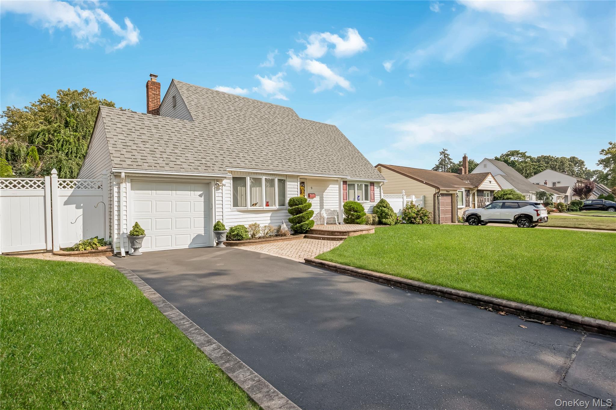3rd image of 9 Linwood Ave, Oyster Bay, NY 11735 | MLS# 1039800