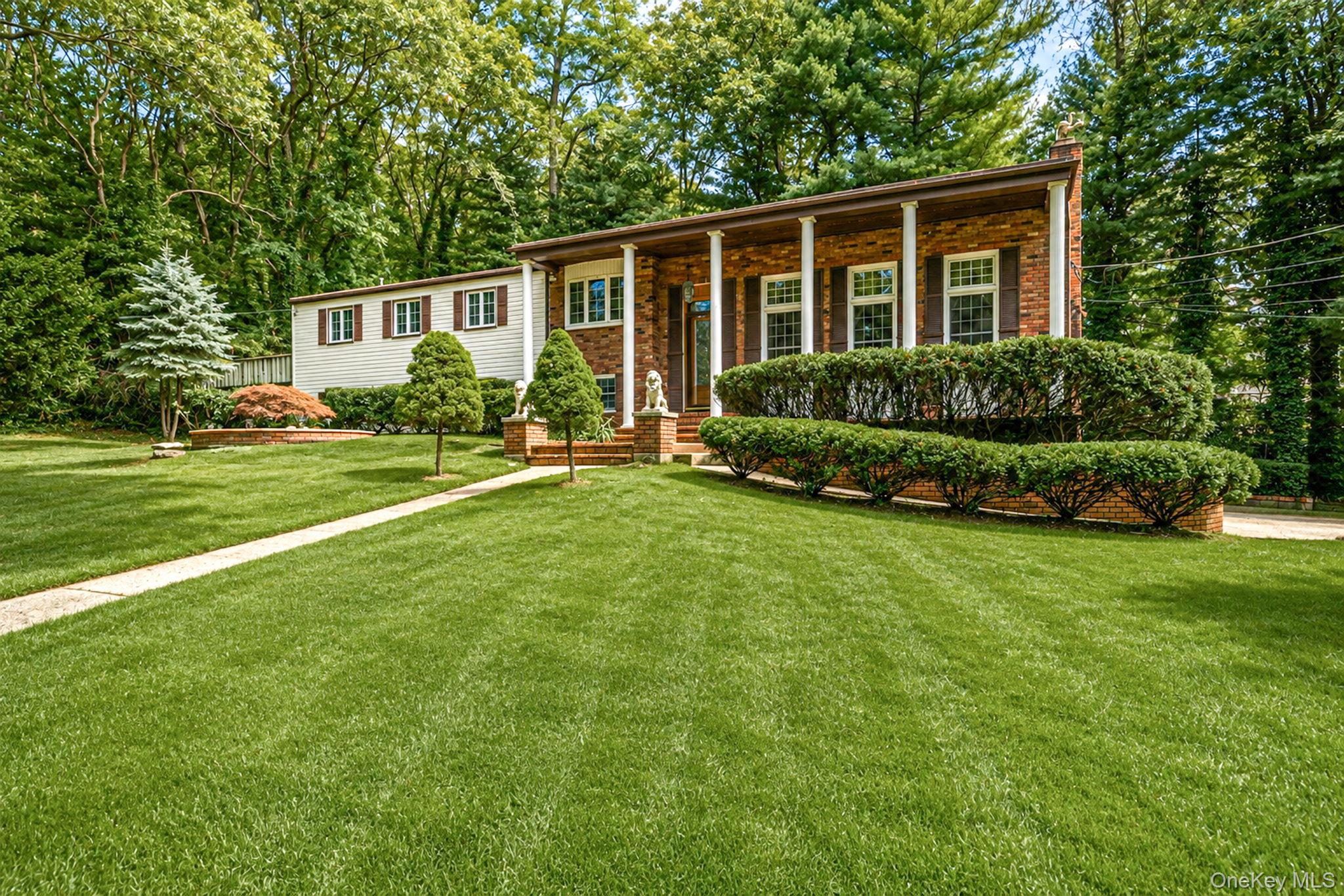 2nd image of 23 Colonial Dr, Smithtown, NY 11787 | MLS# 1039816
