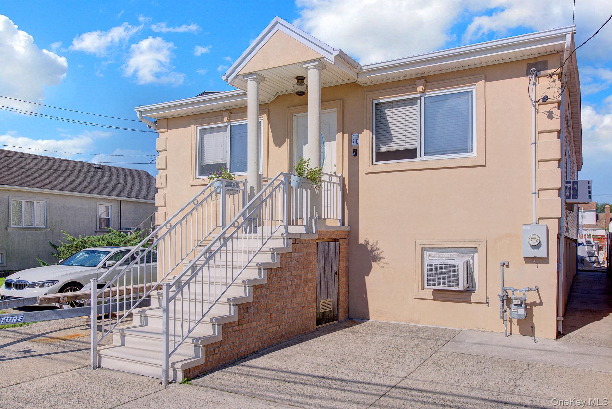 4th image of 76 Suffolk Rd, Hempstead, NY 11558 | MLS# 1039818