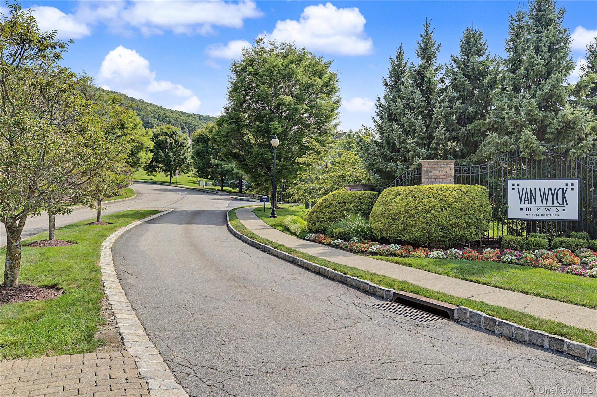 45th image of 2806 Bennington Dr, Fishkill, NY 12524 | MLS# 1039857