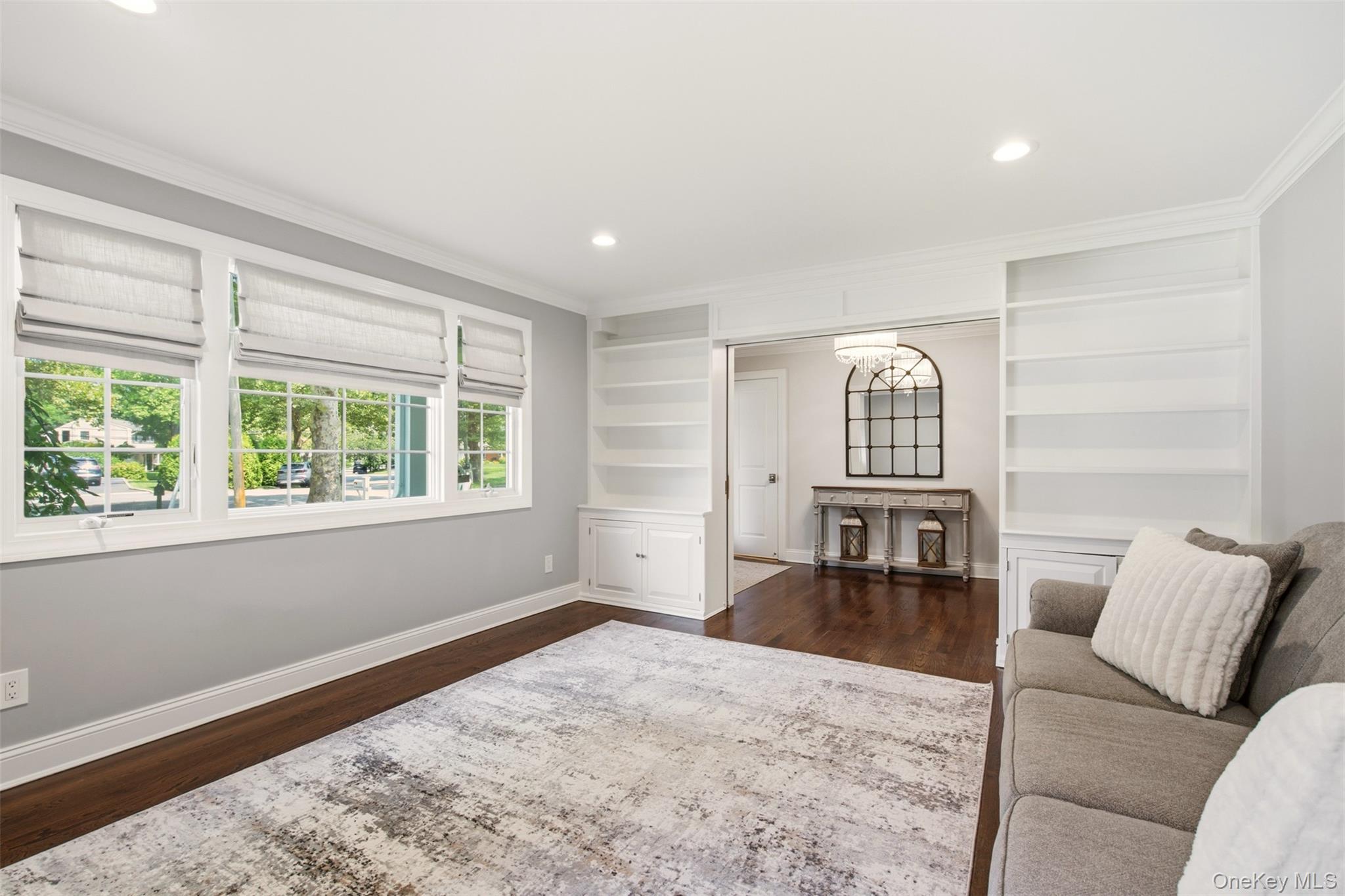 5th image of 6 Sue Cir, Huntington, NY 11743 | MLS# 1039873