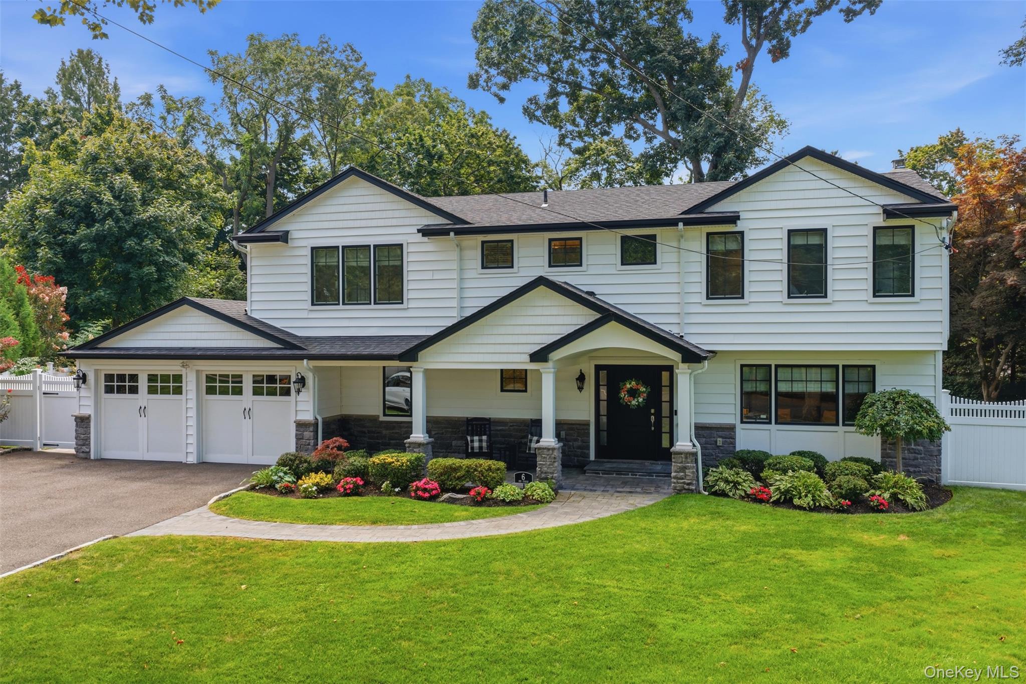 1st image of 6 Sue Cir, Huntington, NY 11743 | MLS# 1039873