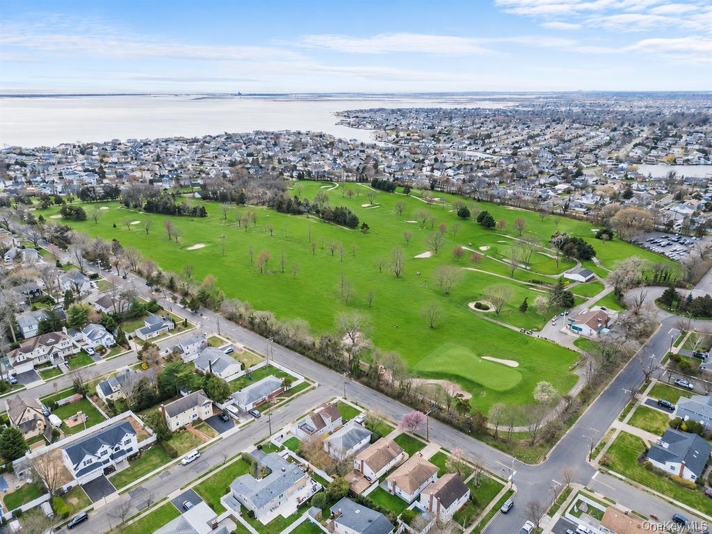 29th image of 68 Roy Ave, Oyster Bay, NY 11758 | MLS# 1039907