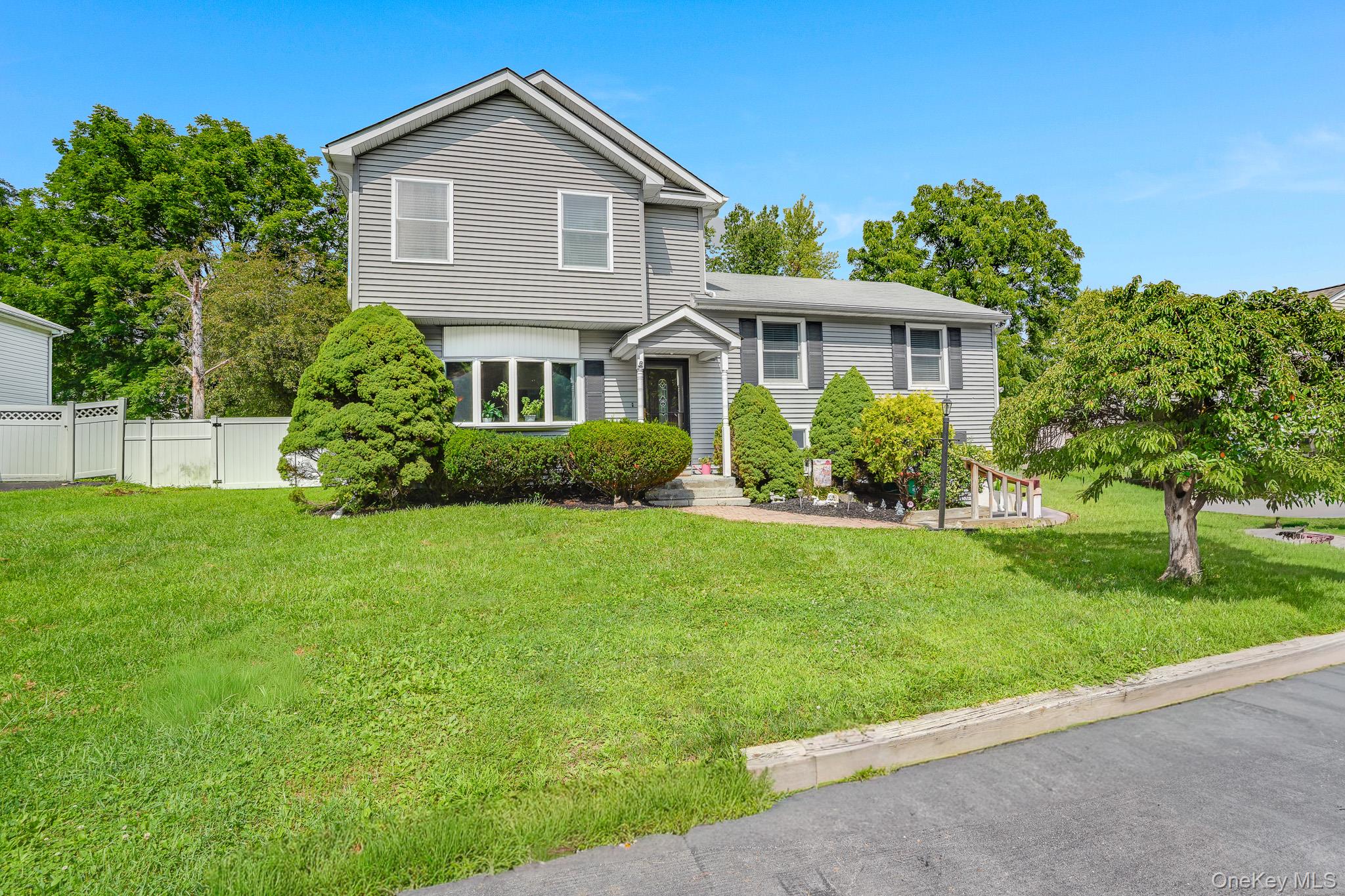 2nd image of 8 Hampton Rd, Poughkeepsie (town), NY 12603 | MLS# 1039910
