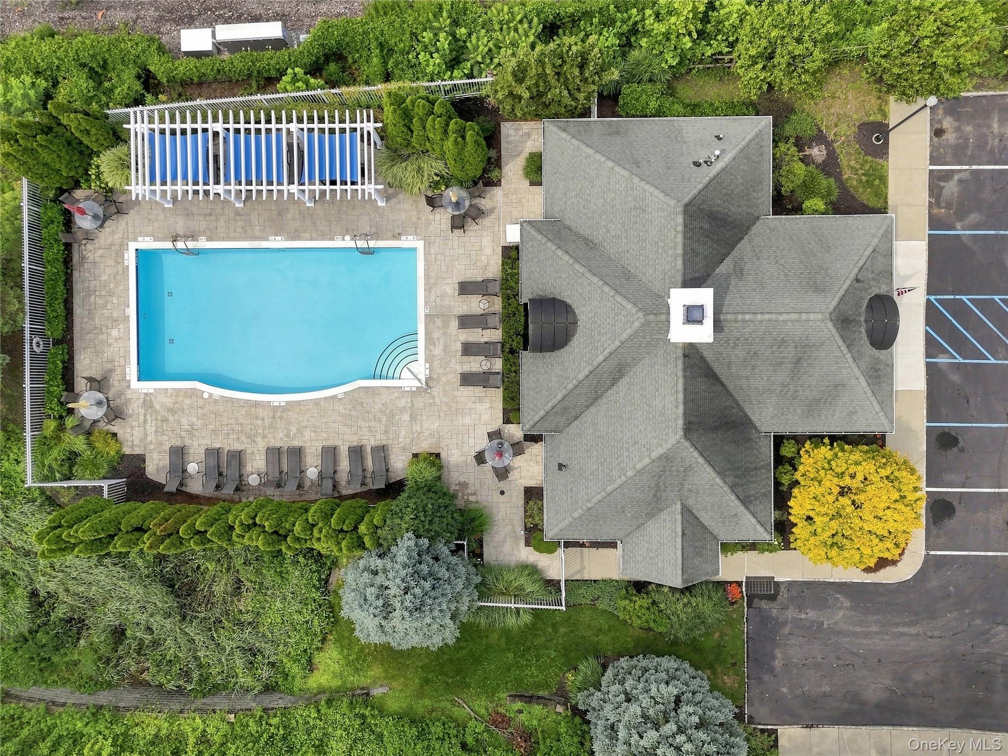 5th image of 308 Bridgeview Dr, Poughkeepsie, NY 12601 | MLS# 1039925