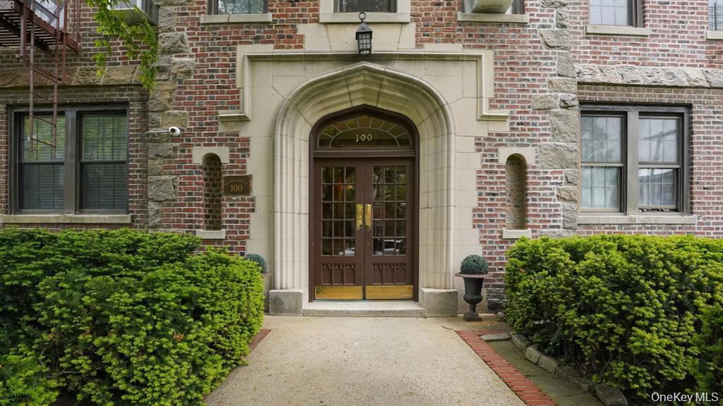3rd image of 100 Parkway Rd #4D, Eastchester, NY 10708 | MLS# 1039966