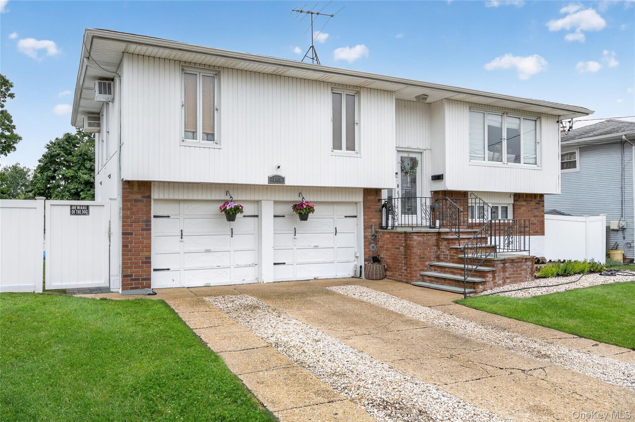 3rd image of 103 Motor Ave, Oyster Bay, NY 11735 | MLS# 1039976