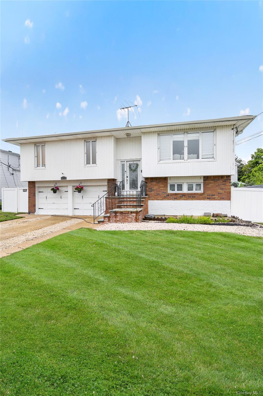 5th image of 103 Motor Ave, Oyster Bay, NY 11735 | MLS# 1039976