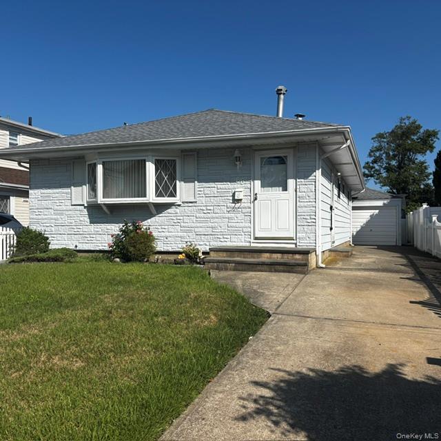 2nd image of 66 E Neptune Ave, Babylon, NY 11757 | MLS# 1040005