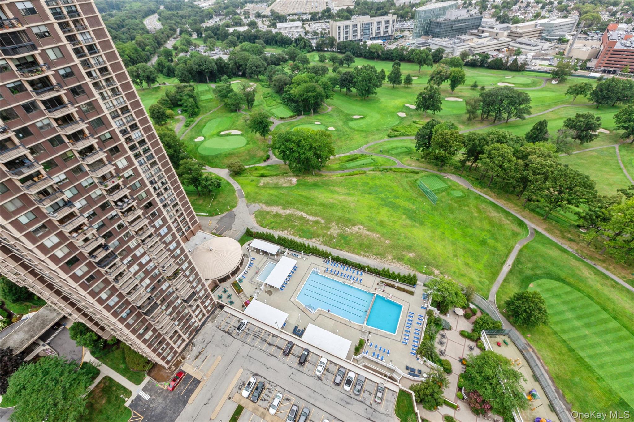 3rd image of 27010 Grand Central Pkwy, New York, NY 11550