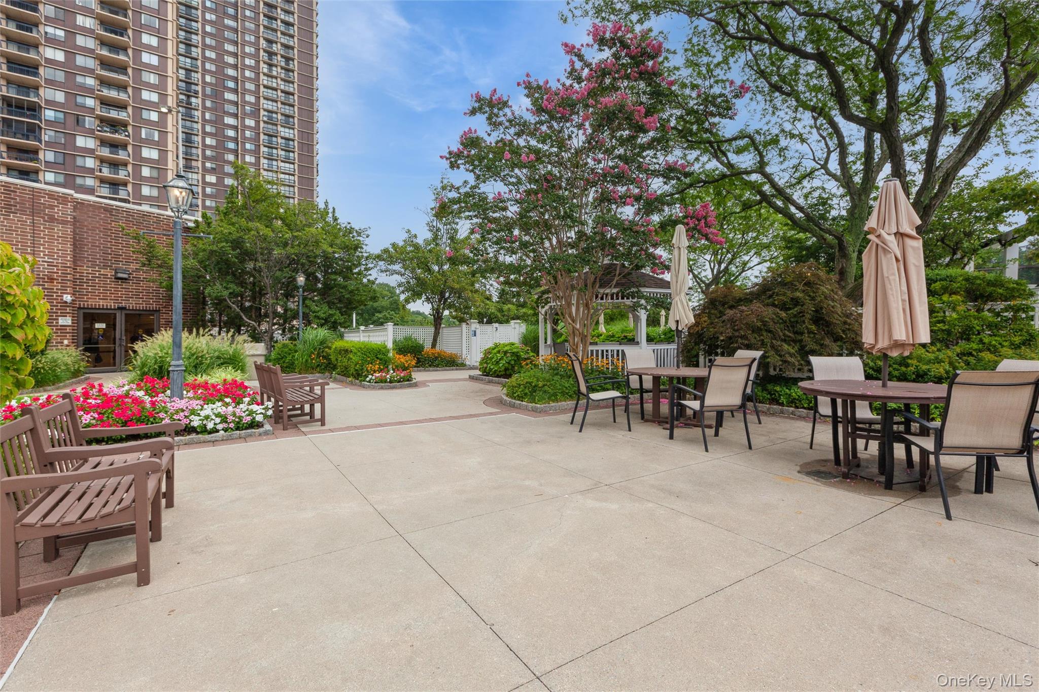 2nd image of 27010 Grand Central Pkwy, New York, NY 11005