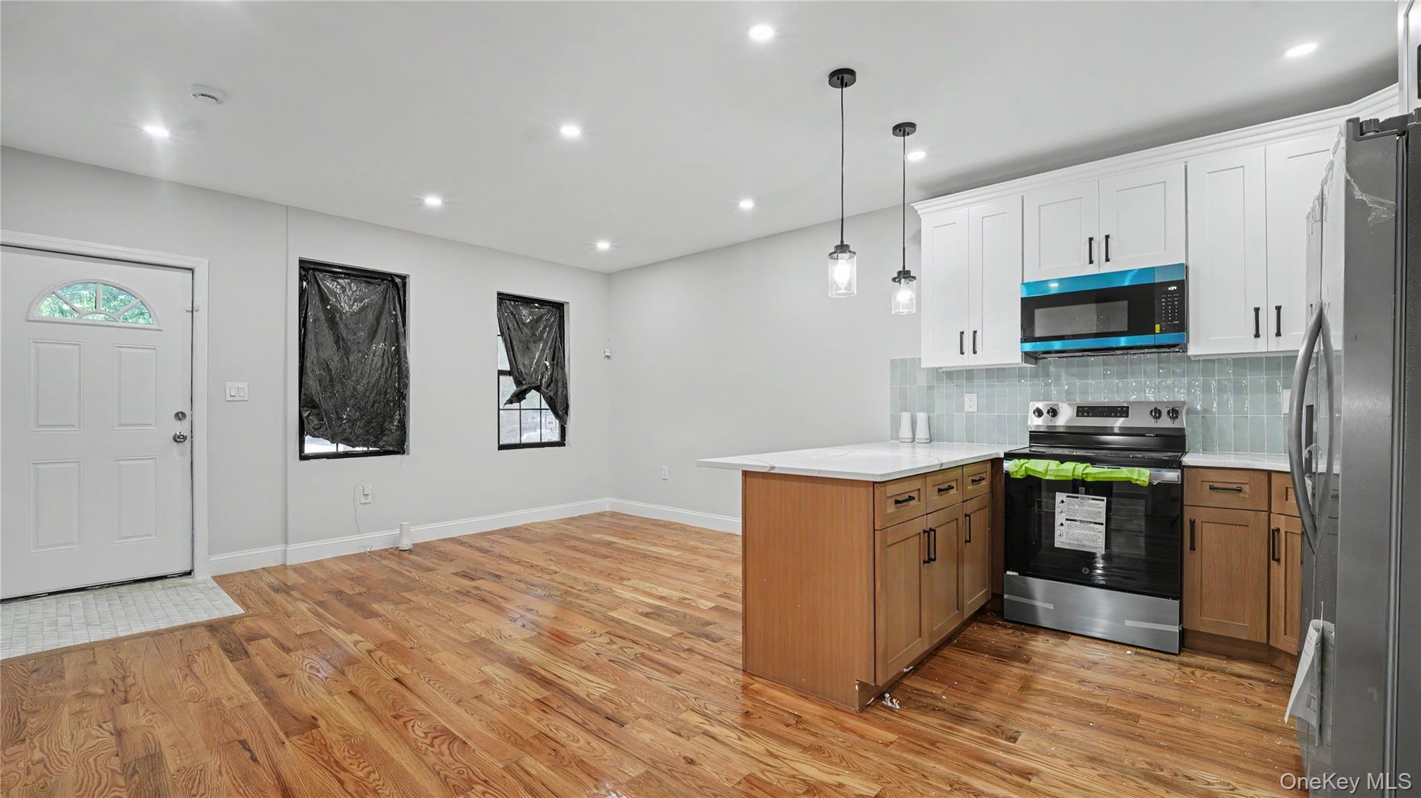 4th image of 51 Hill St, New York, NY 11208 | MLS# 1040016