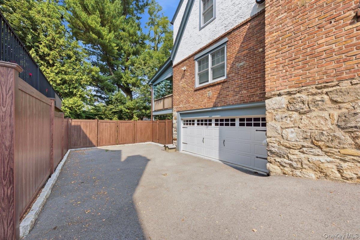 4th image of 277 Devoe Ave, Yonkers, NY 10705 | MLS# 1040038