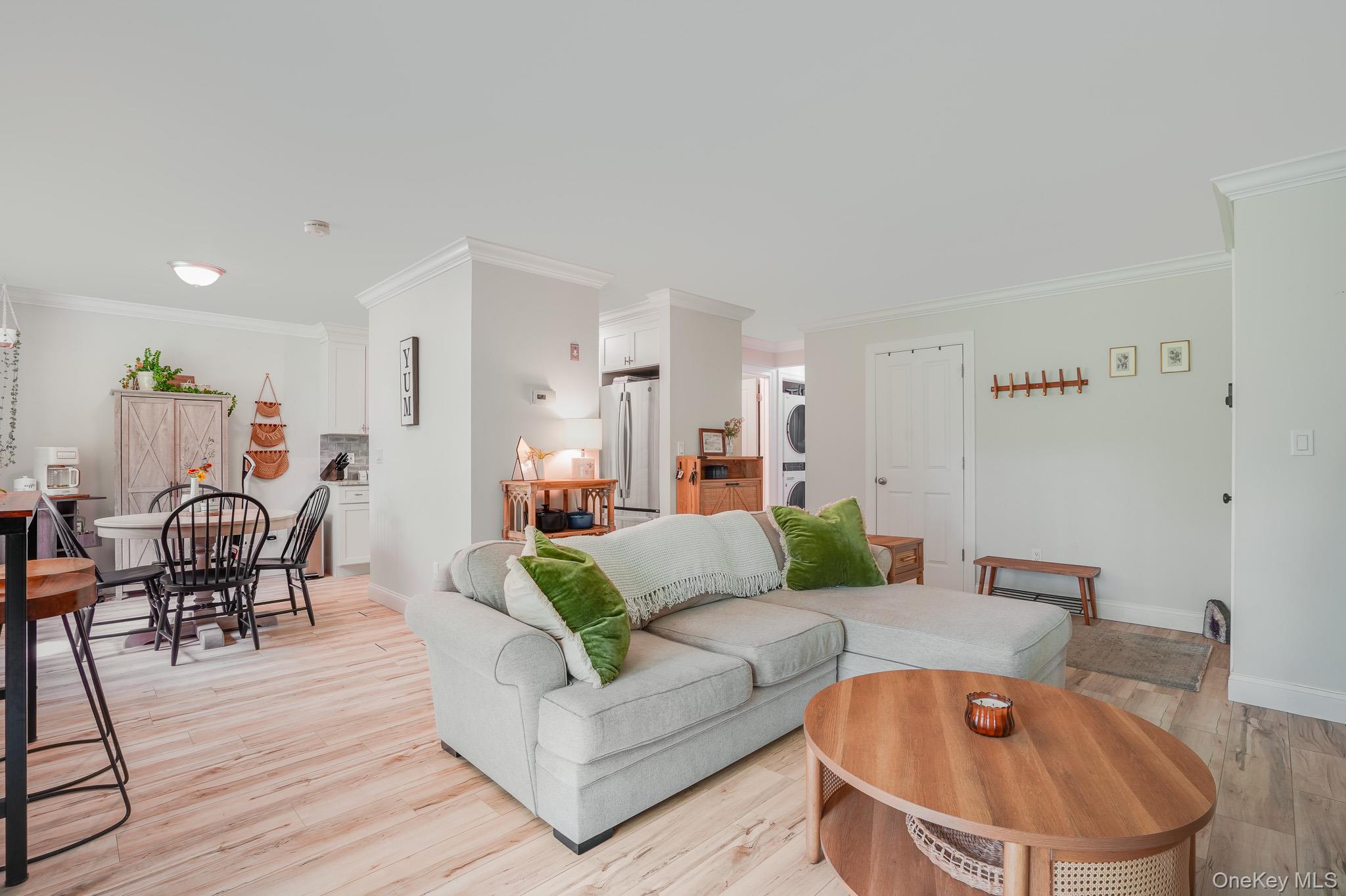 3rd image of 11 Field Ct, Fishkill, NY 12524