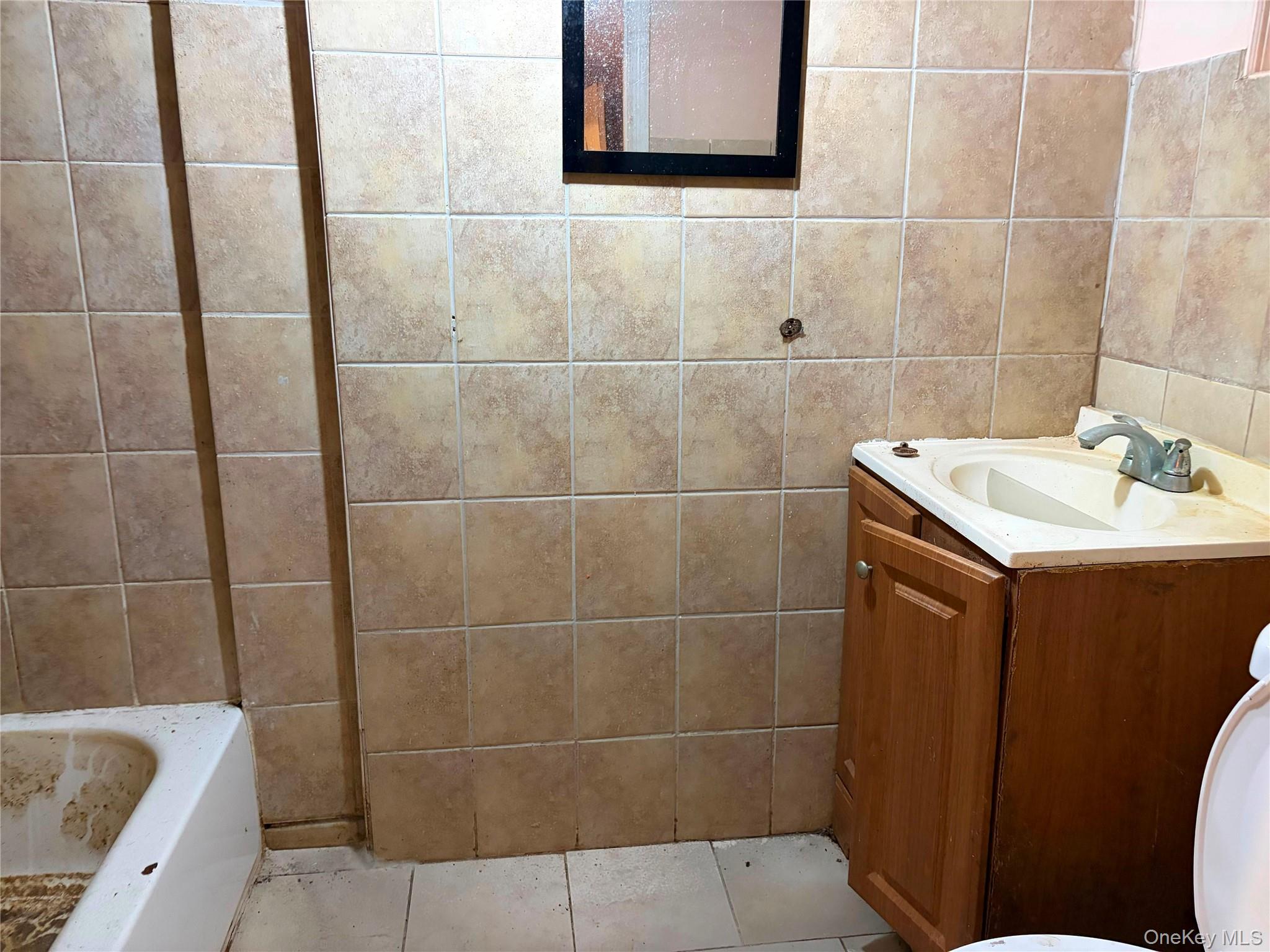 4th image of 4107 Lowerre Pl, New York, NY 10466 | MLS# 1040065